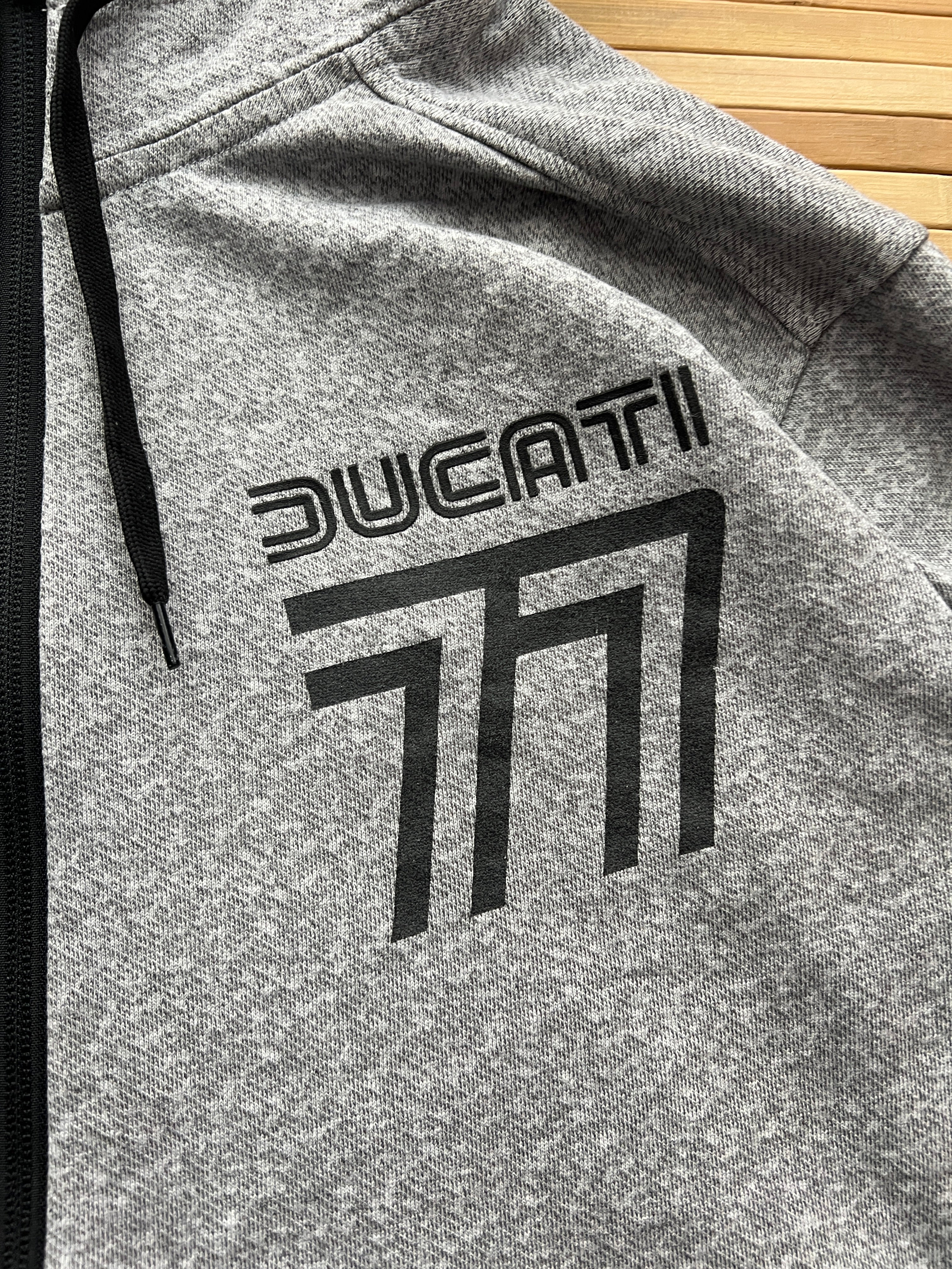 Ducati 77 Zip Up Hoodie (L)