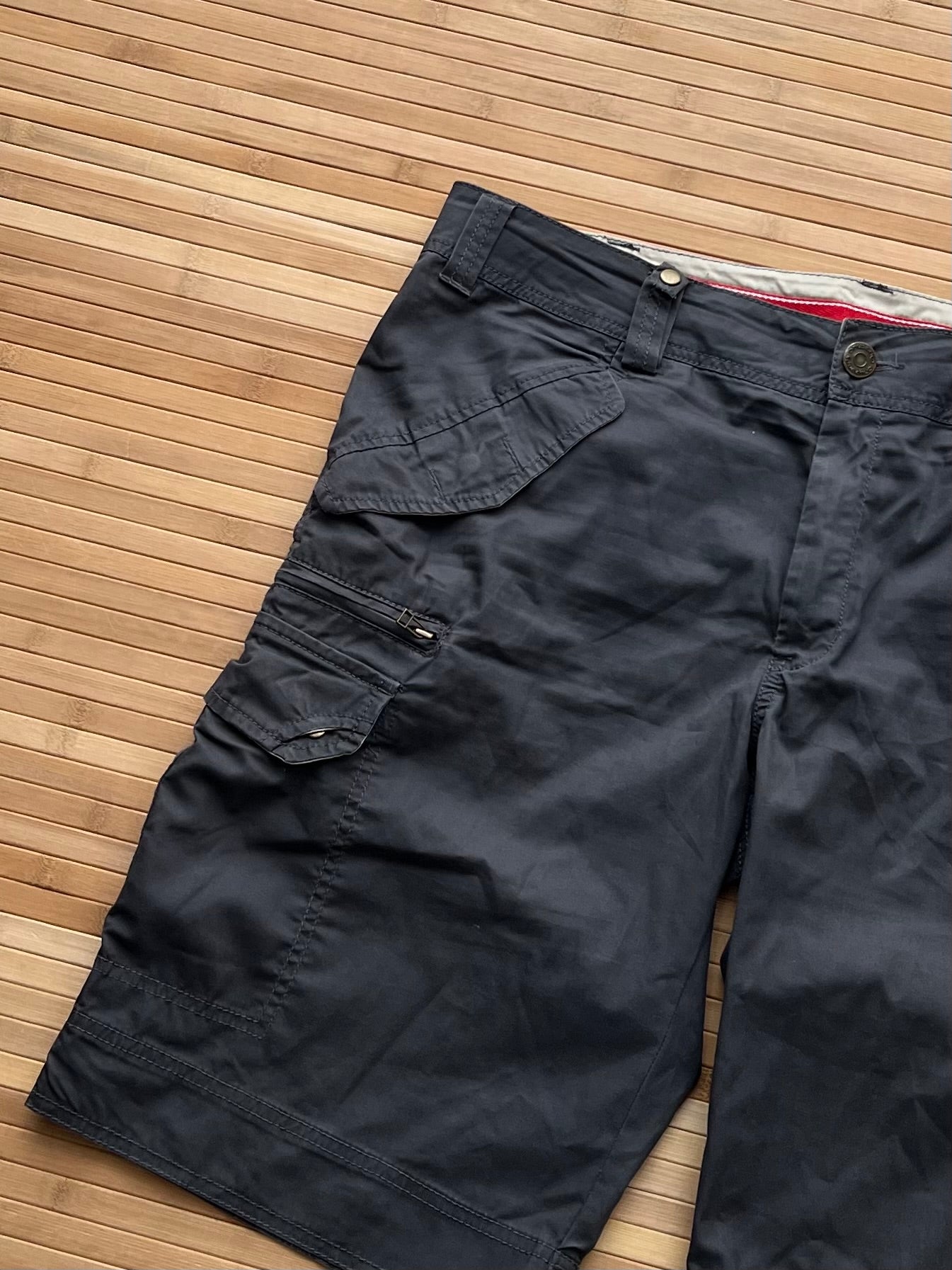 Quechua Cargo Shorts (38)