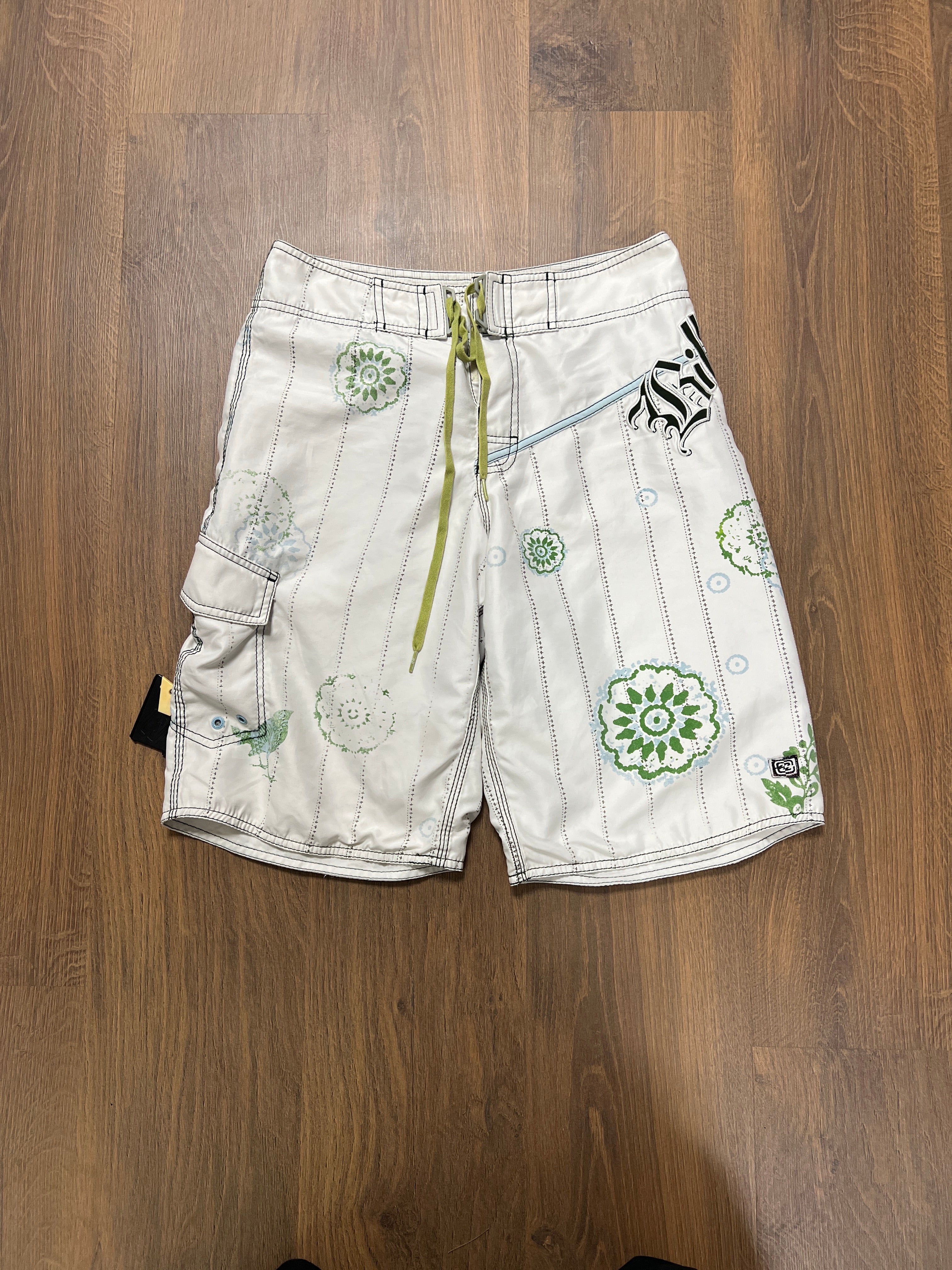 Billabong Flower Motiv Boarshsorts (30)