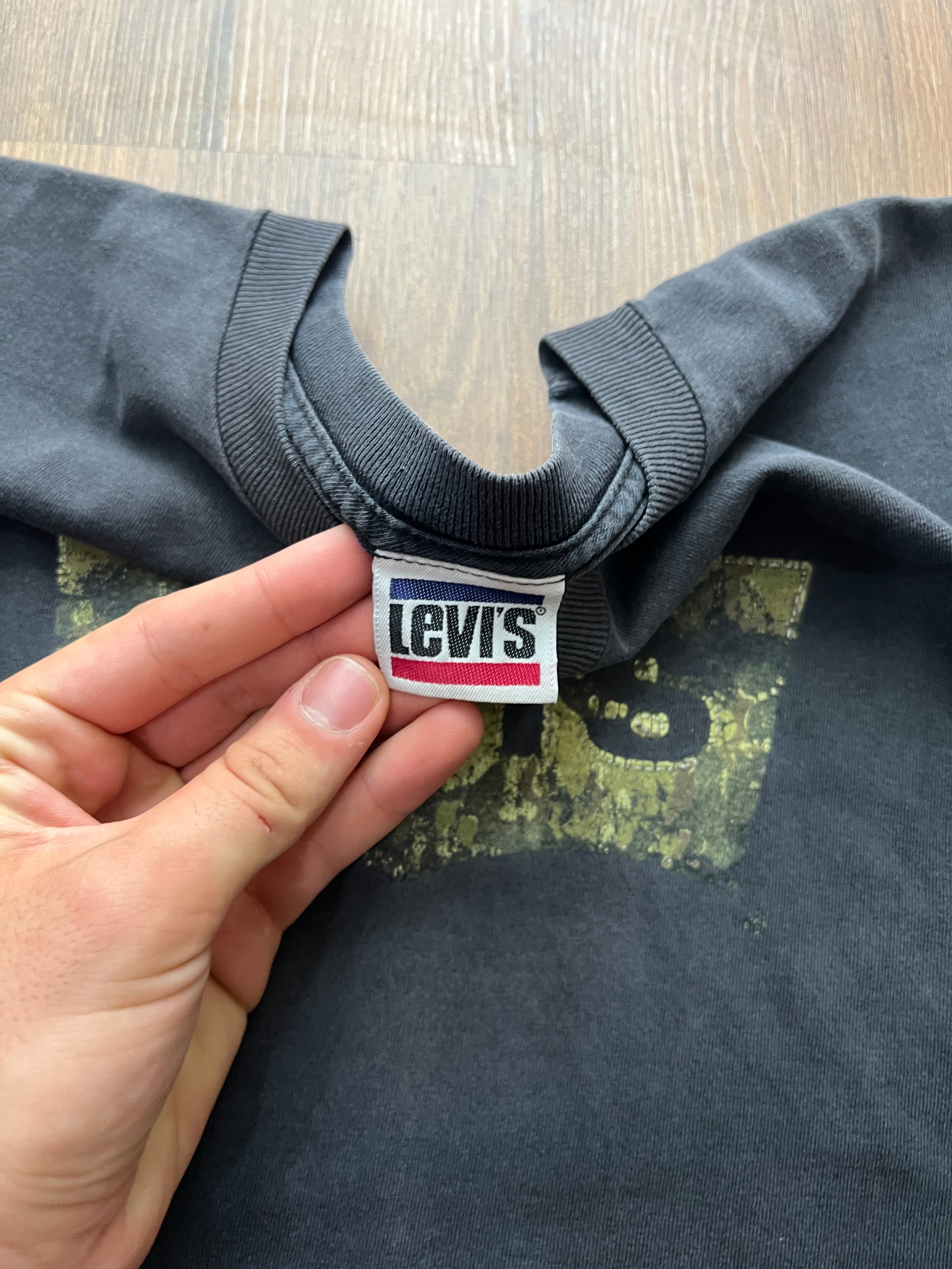 Levis Vintage Box Logo (S)