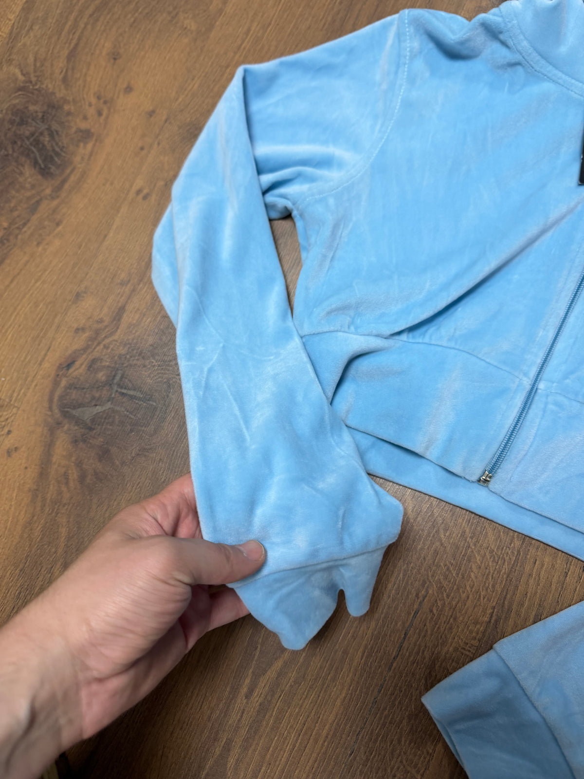 Velour Cropped Zip Up 🙋‍♀️(XS)