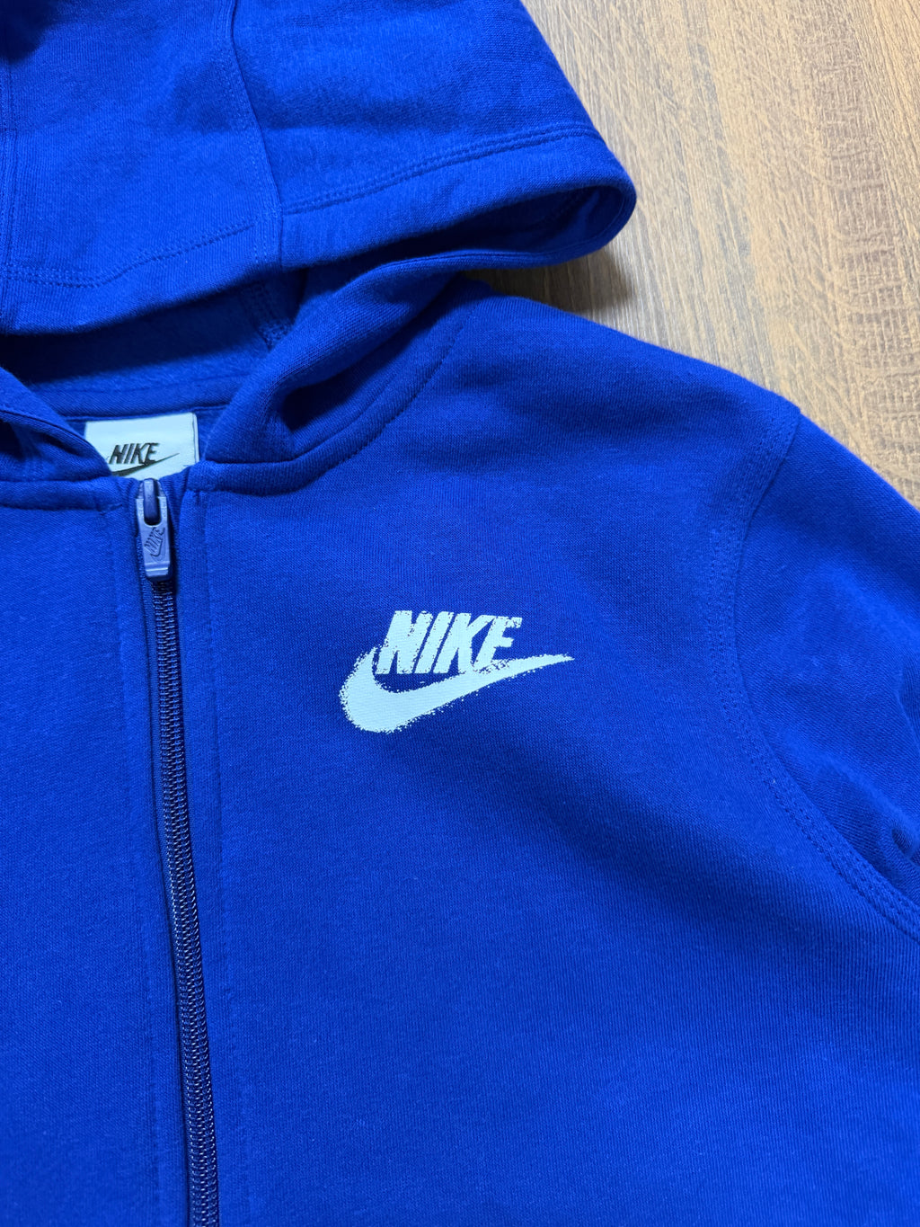Nike zip up hoodie (S)