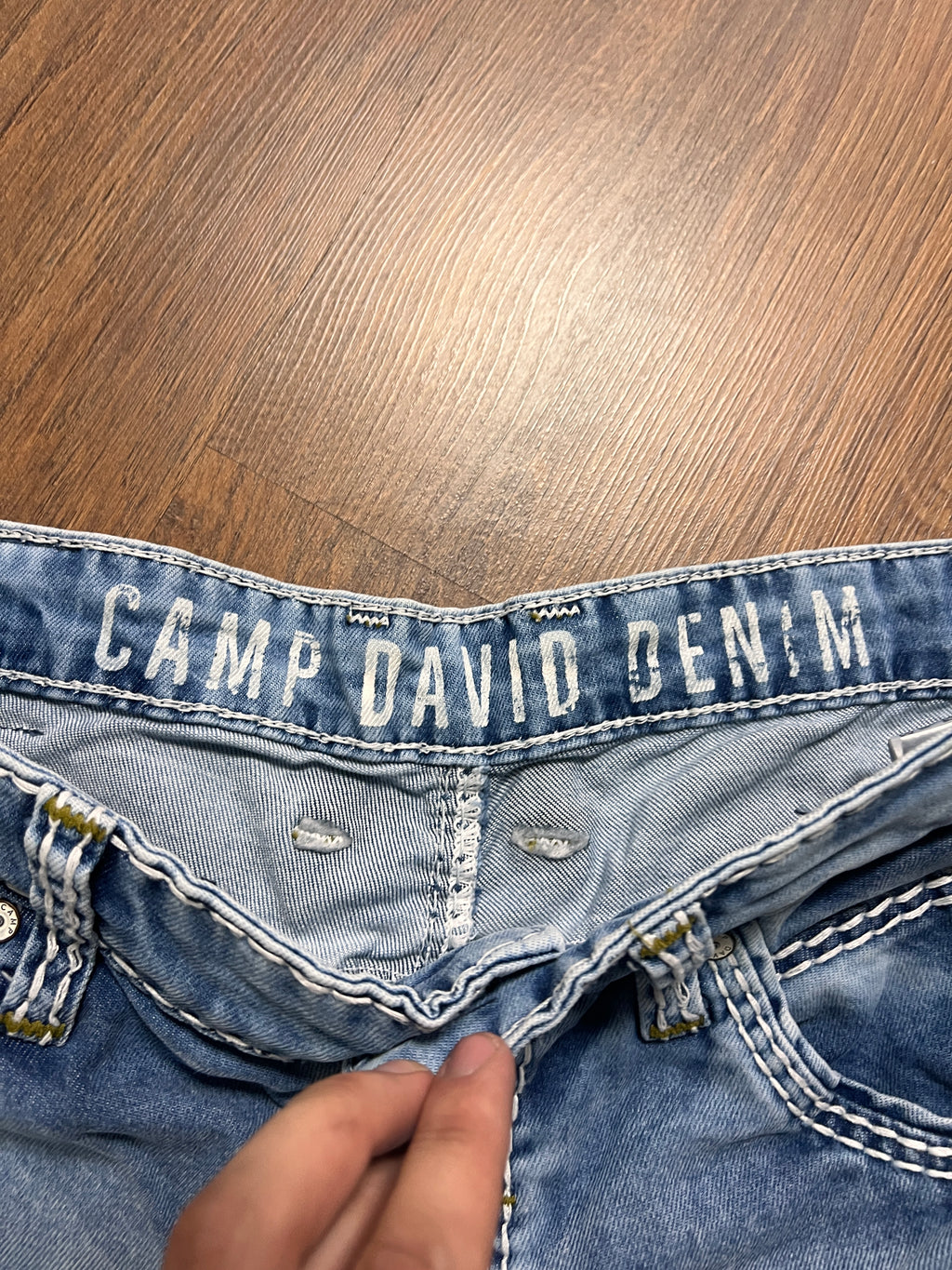 Camp David Y2K baby blue jeans (36x32)