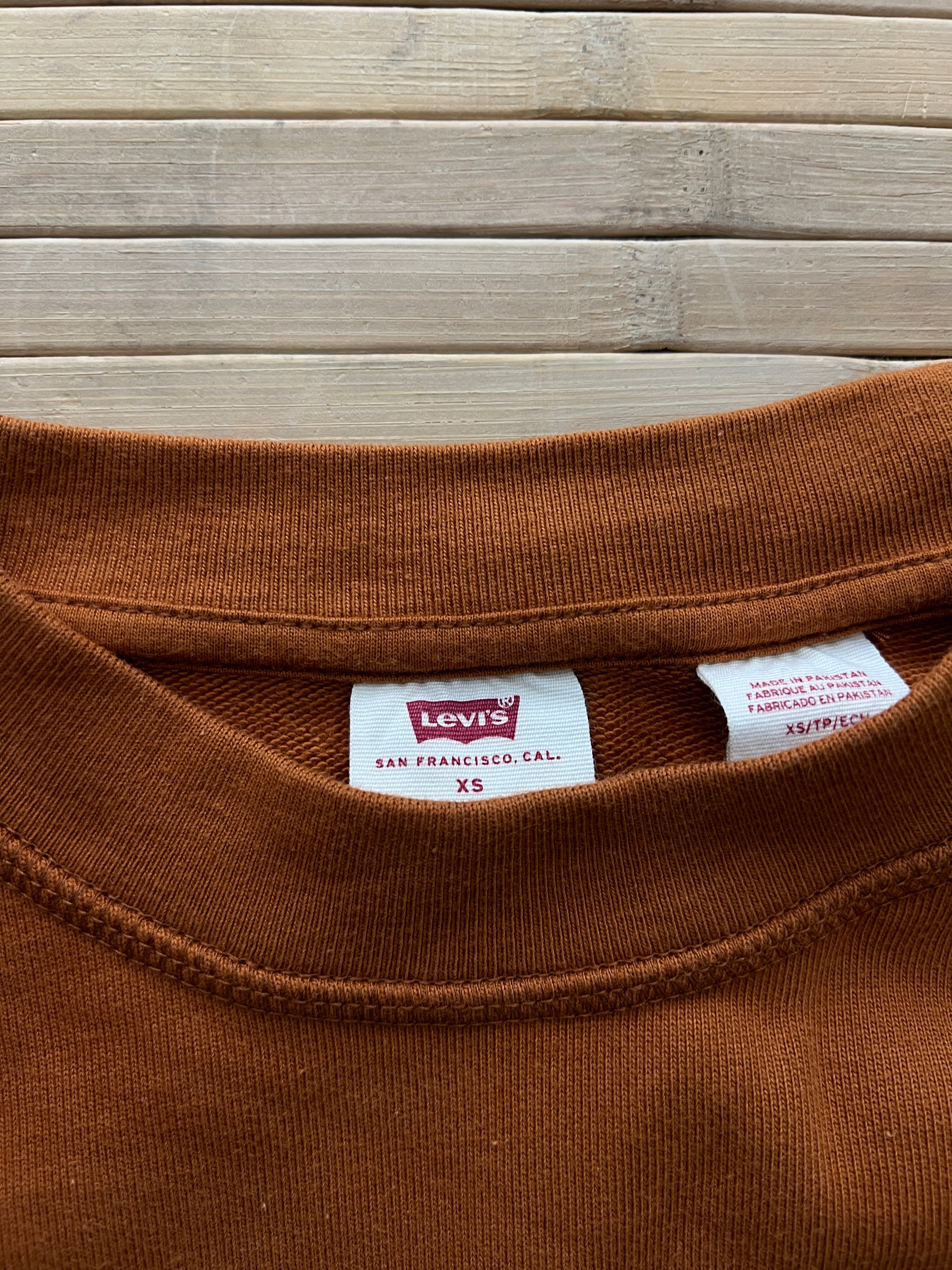 Levi’s Sweater (Xs)