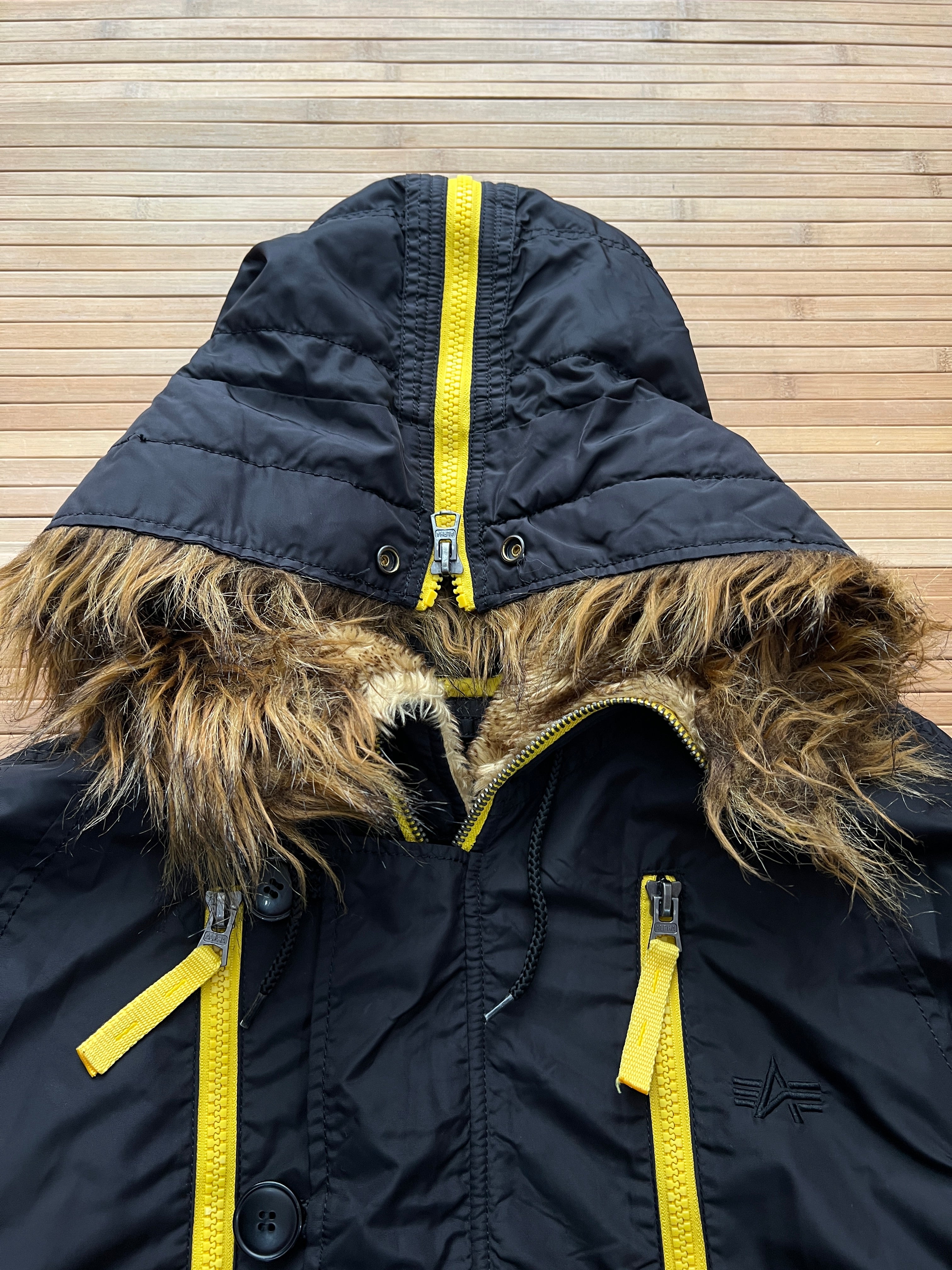 Alpha Industries Bomber Jacket (M)