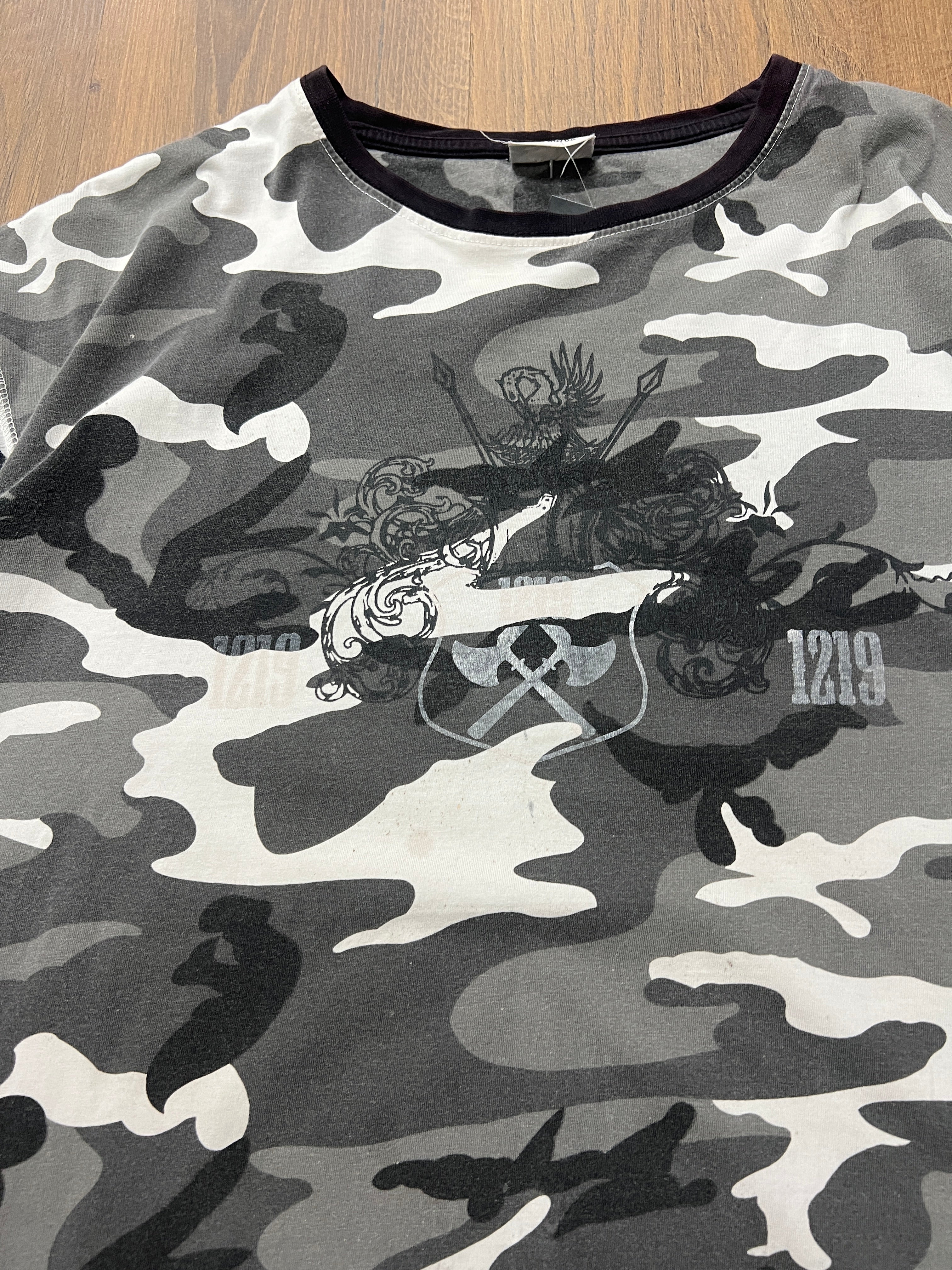 Snow Camo T-Shirt (XL)