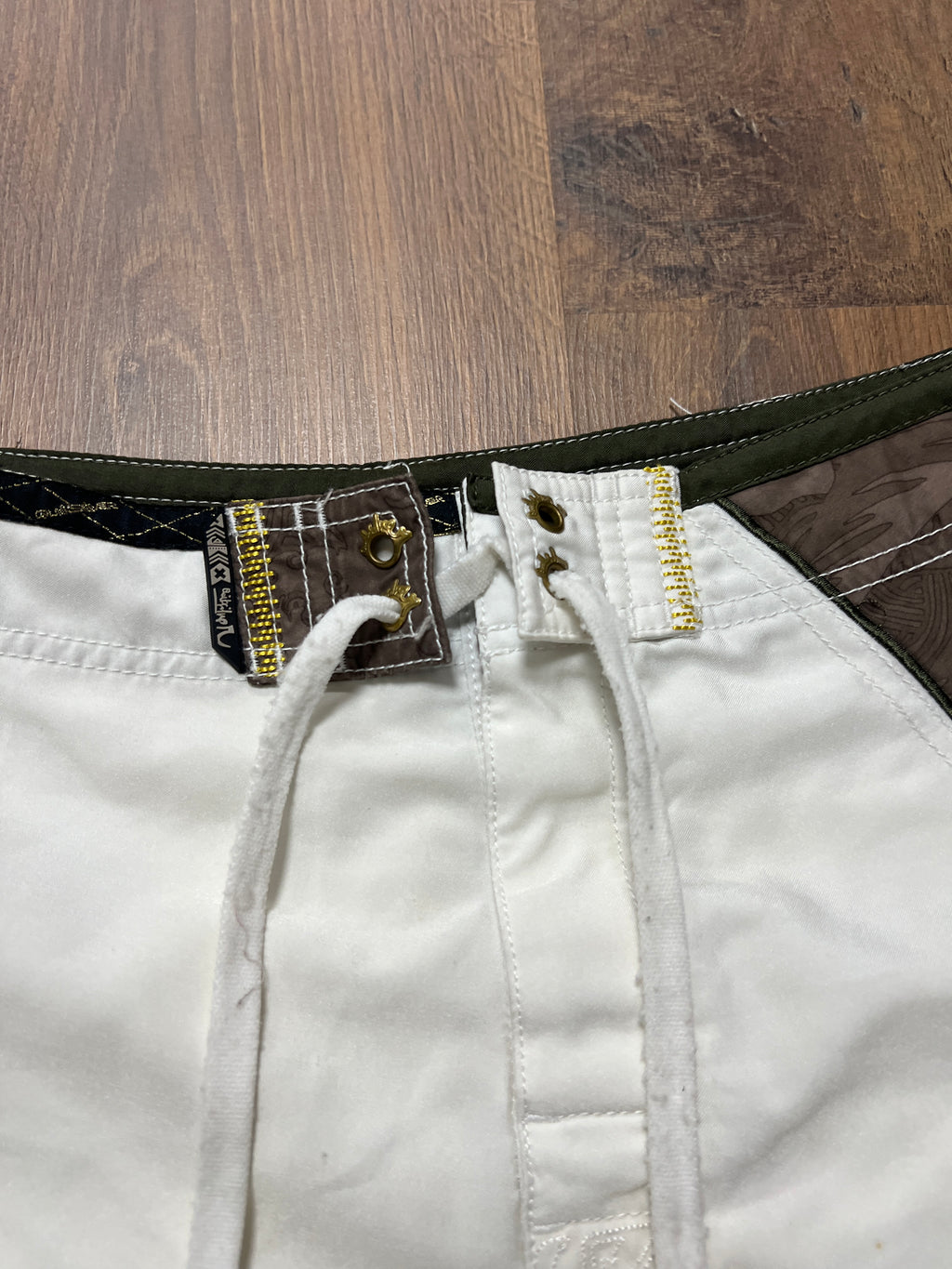 Quiksilver Big Logo Shorts (32)