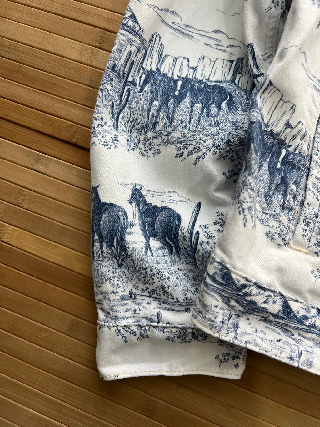 Levis Jacket 🙋‍♀️ (S)