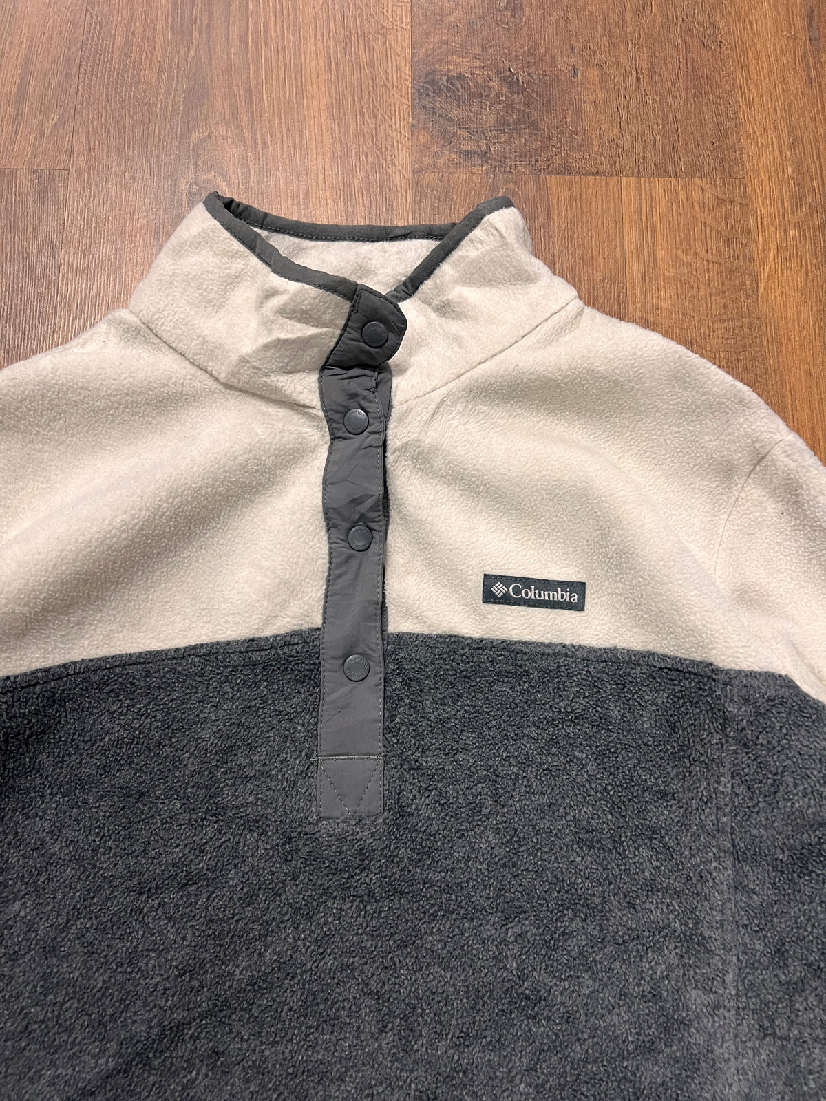 Columbia button up fleece(L)