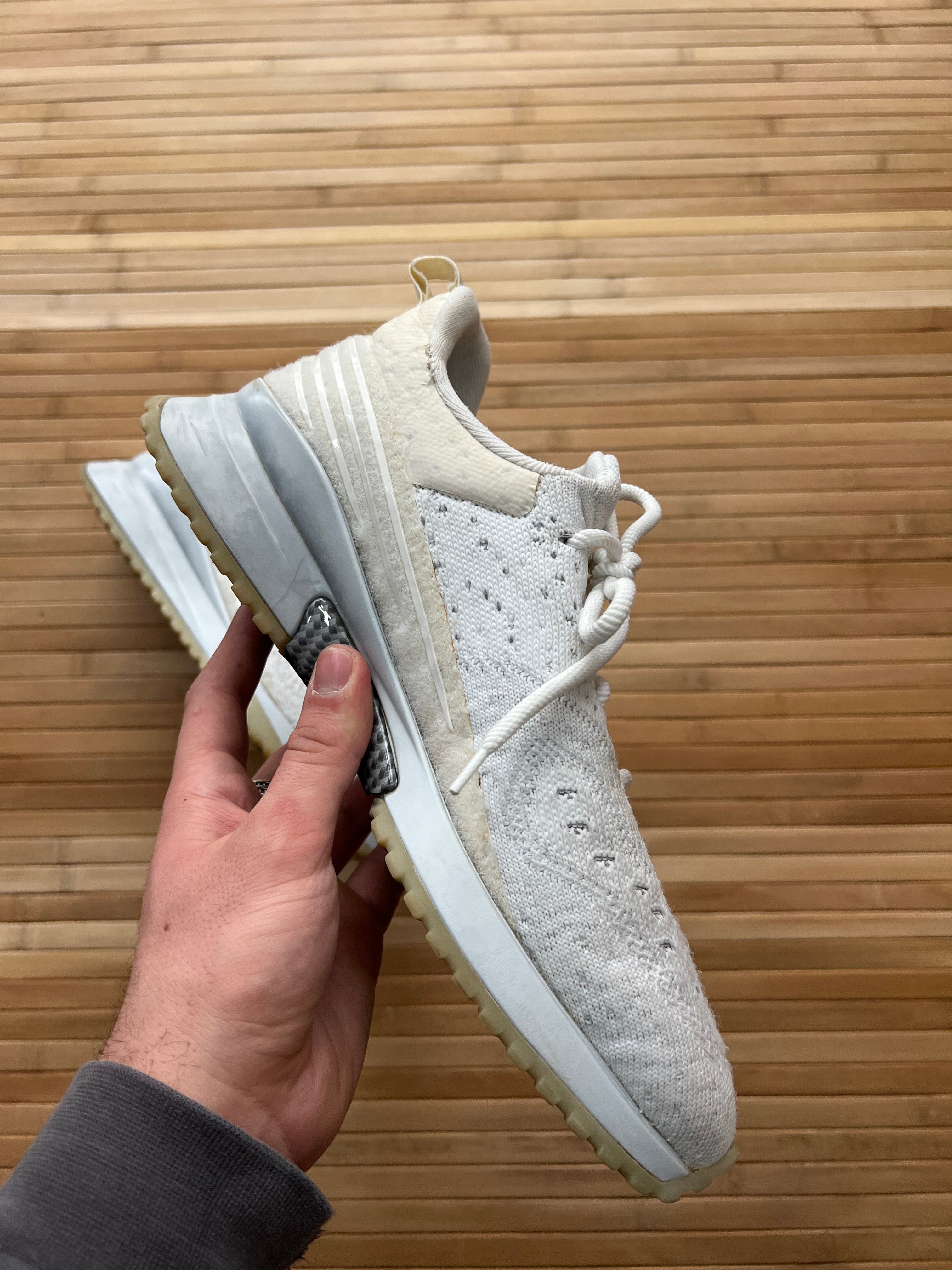 Louis Vuitton Sneakers (44)