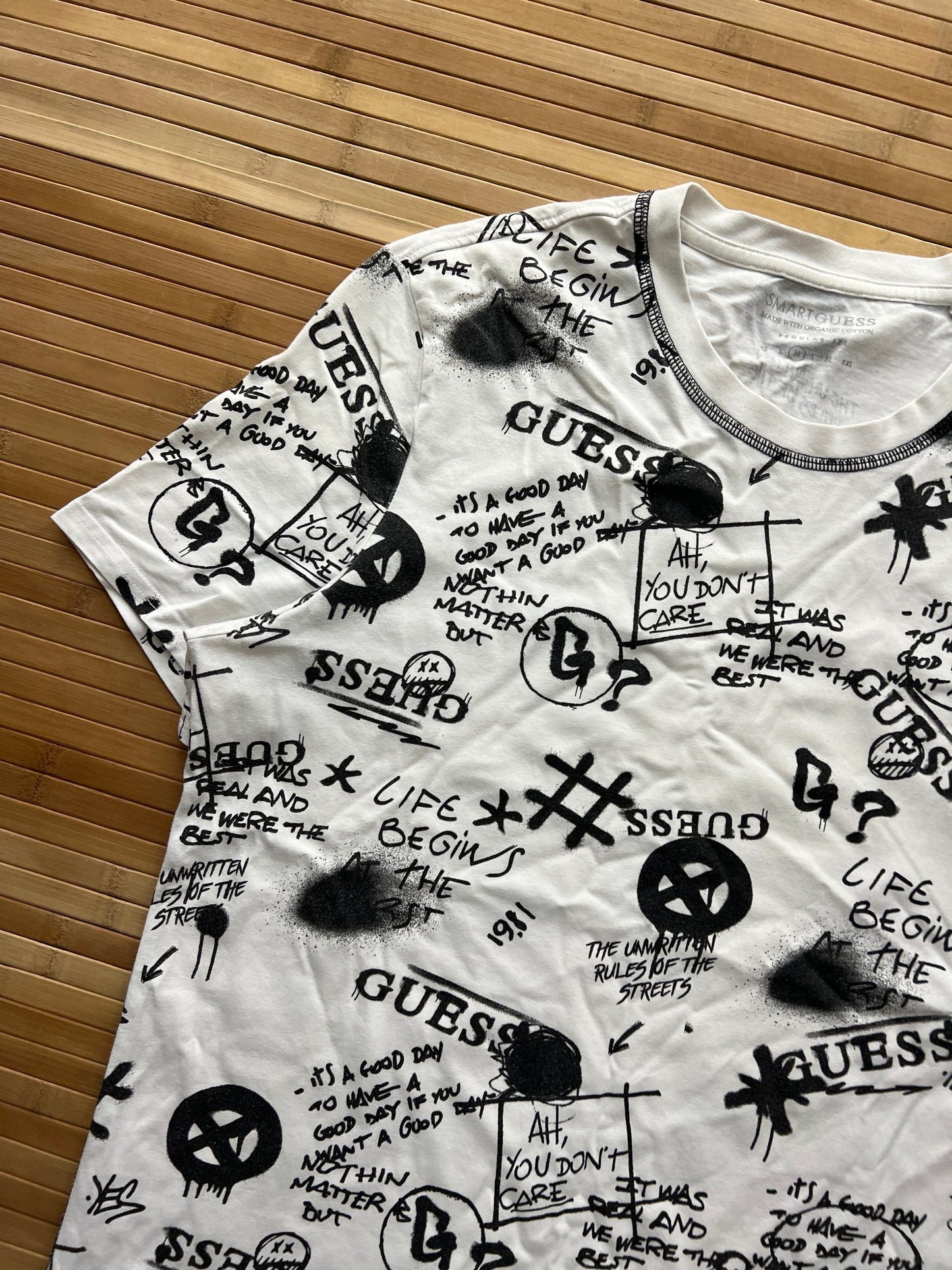 Guess T-Shirt (M)
