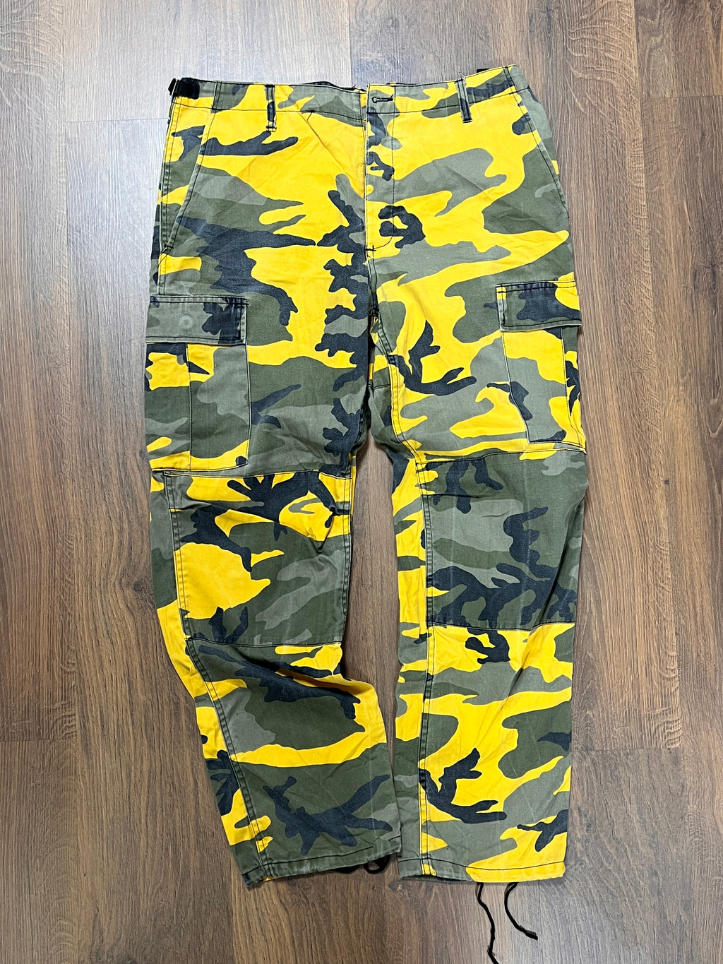 Cargo Yellow Camo Pants (36x32)