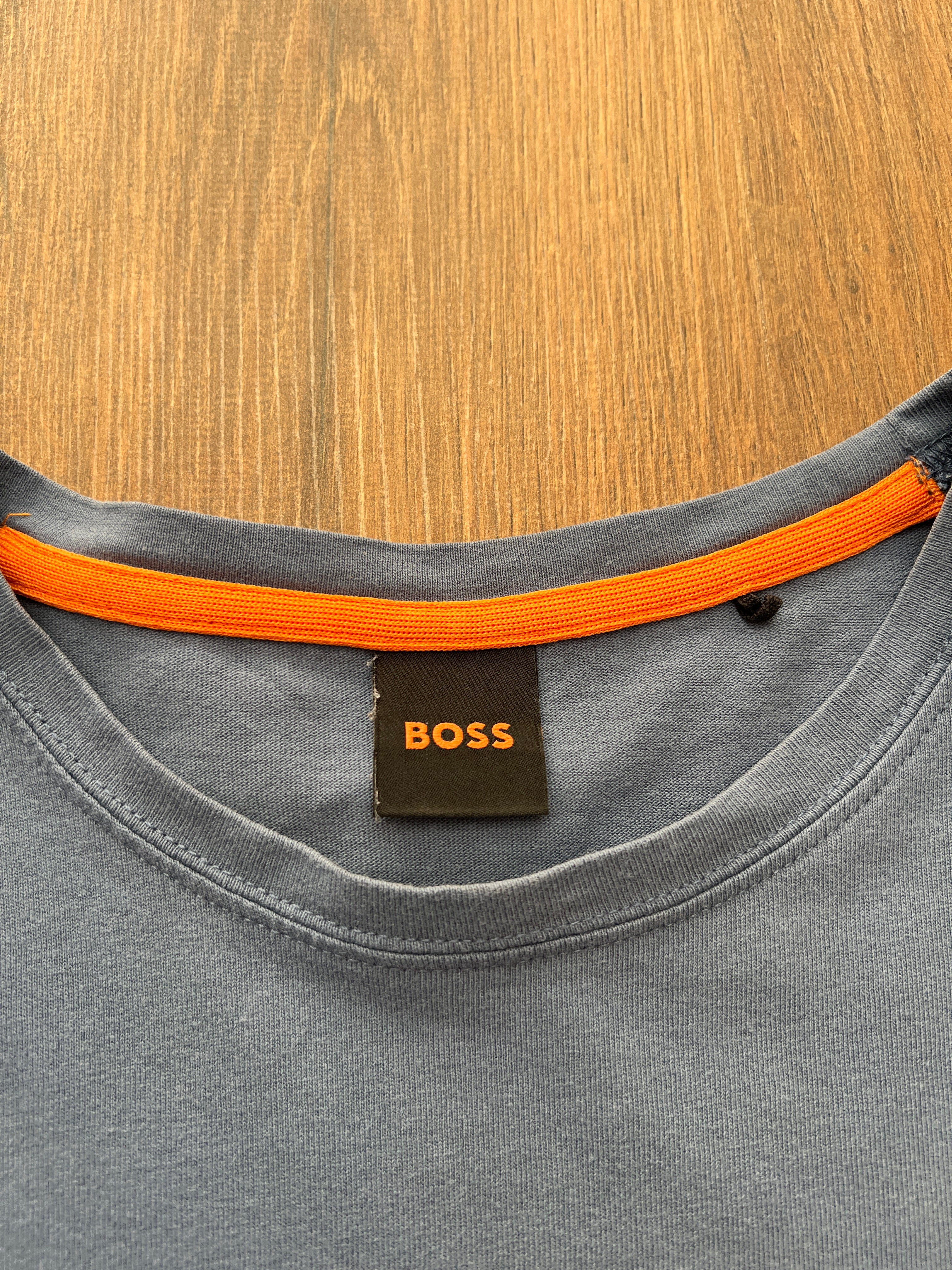 Hugo Boss Tshirt (L)