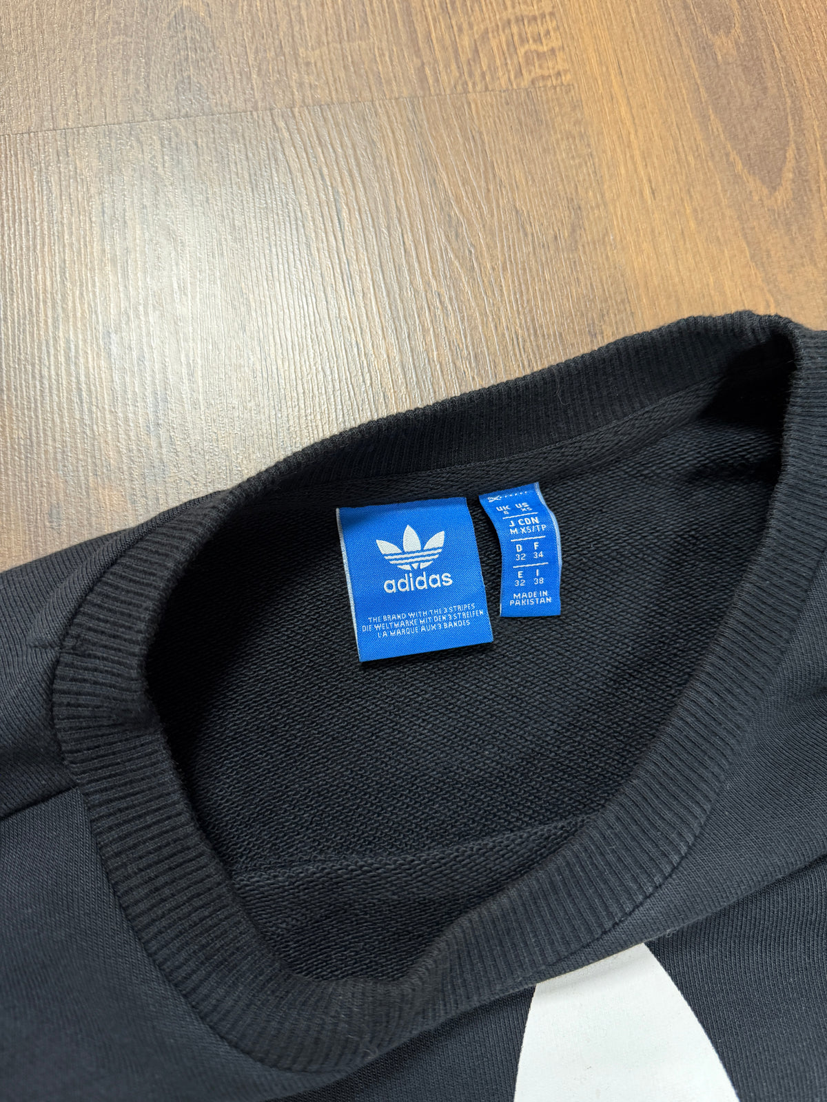 Adidas Sweater (M)