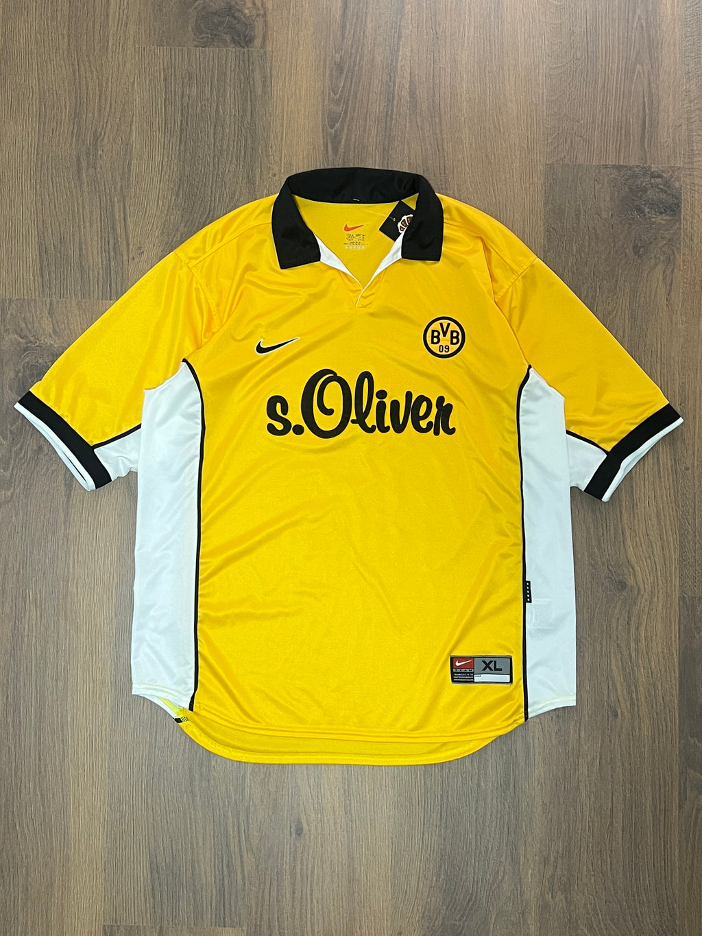 Borussia Dortmund 1998-00 Home Jersey (XL)