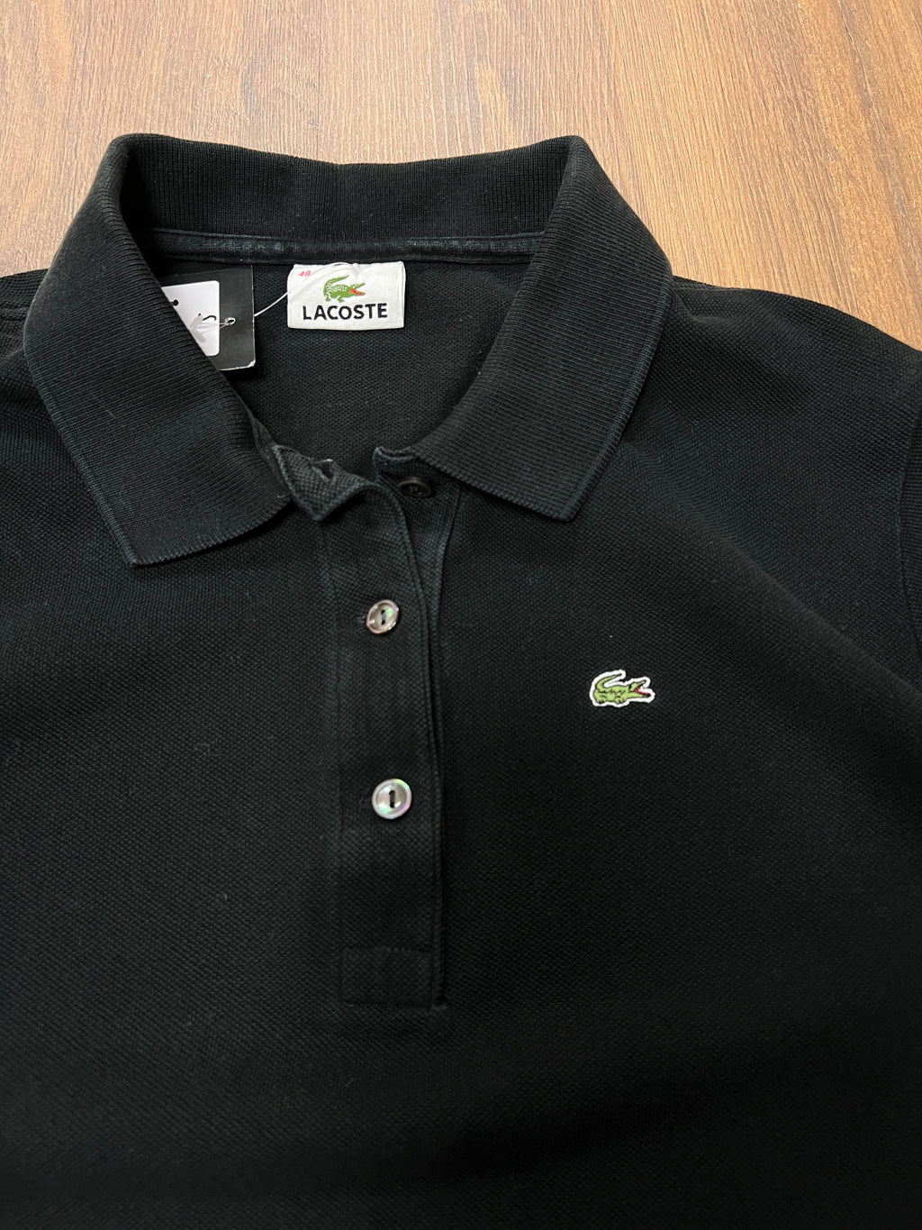 Lacoste Polo Top 🙋‍♀️ (M)