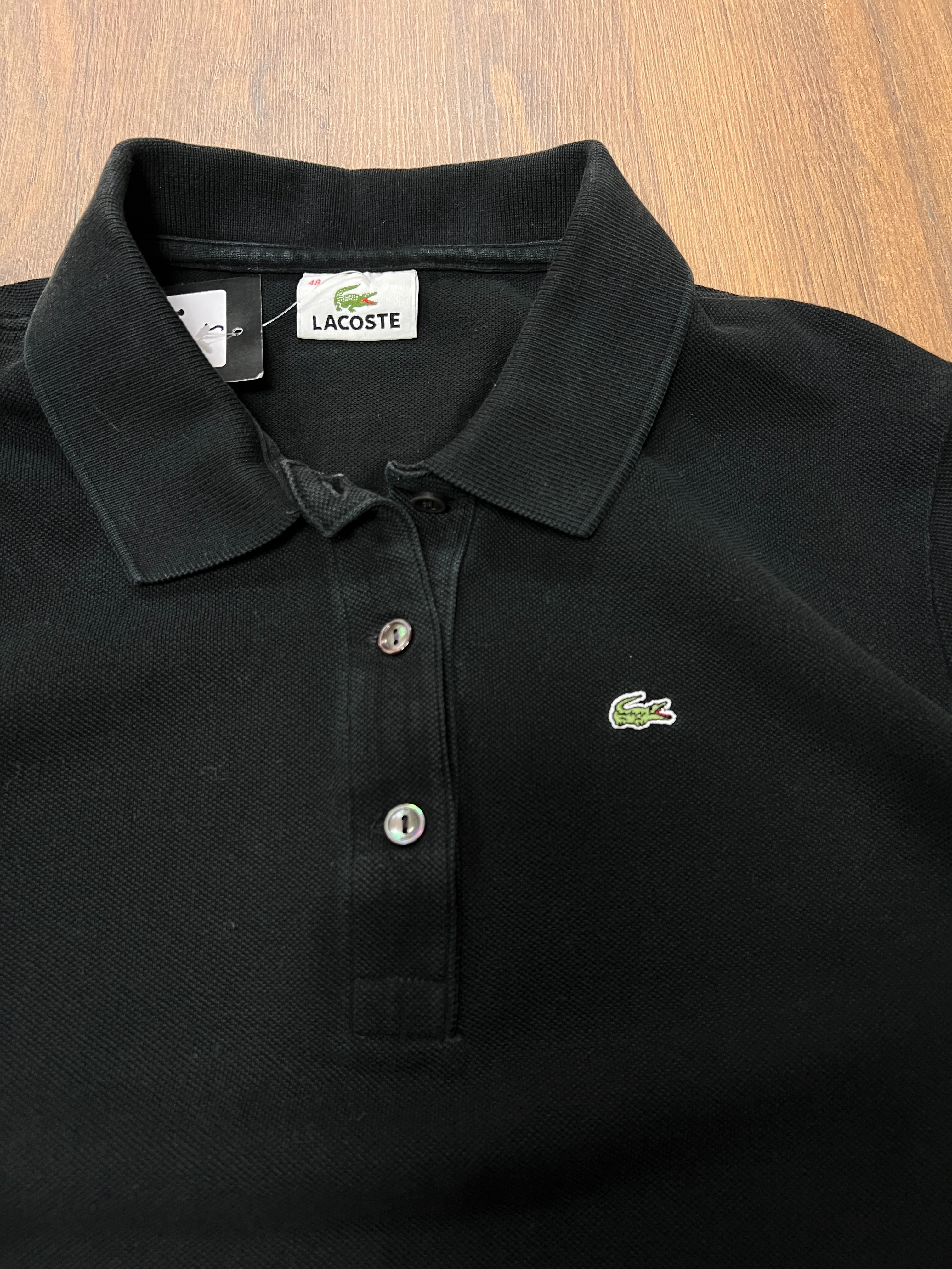 Lacoste Polo Top 🙋‍♀️ (M)