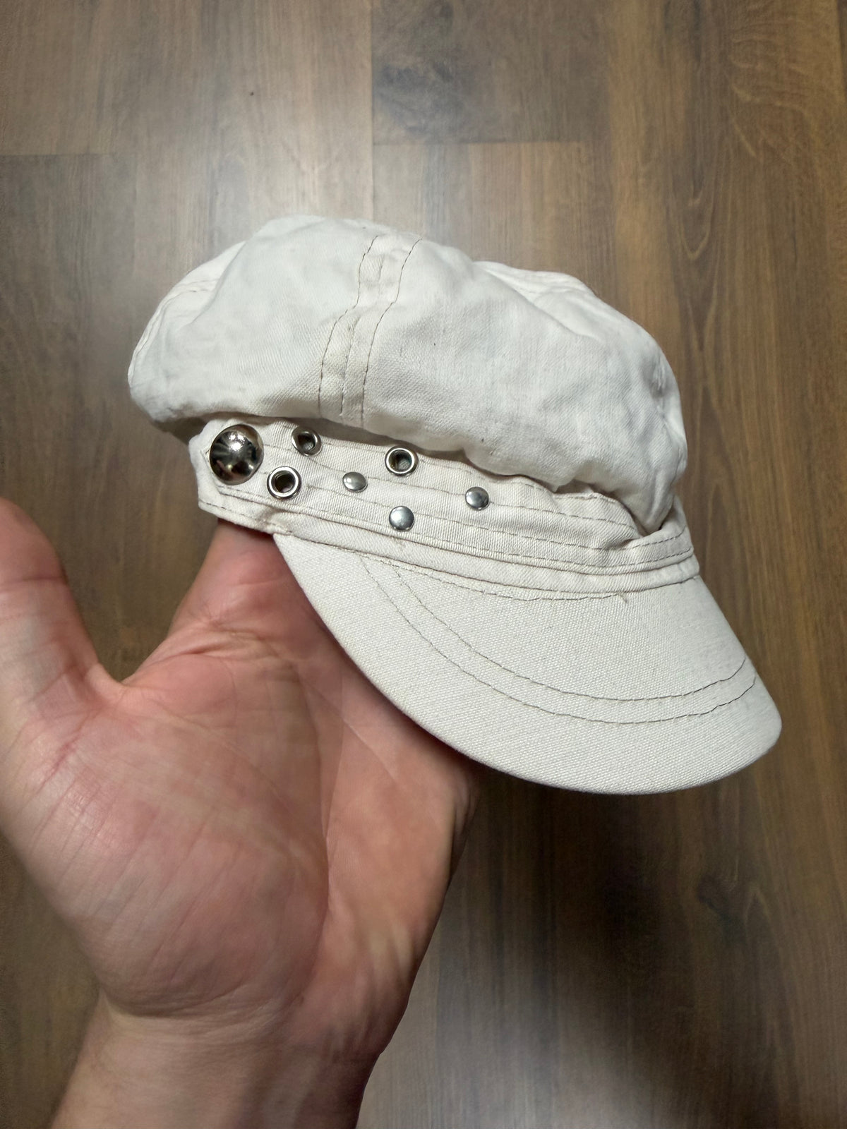 White Cadet Hat 🙋‍♀️