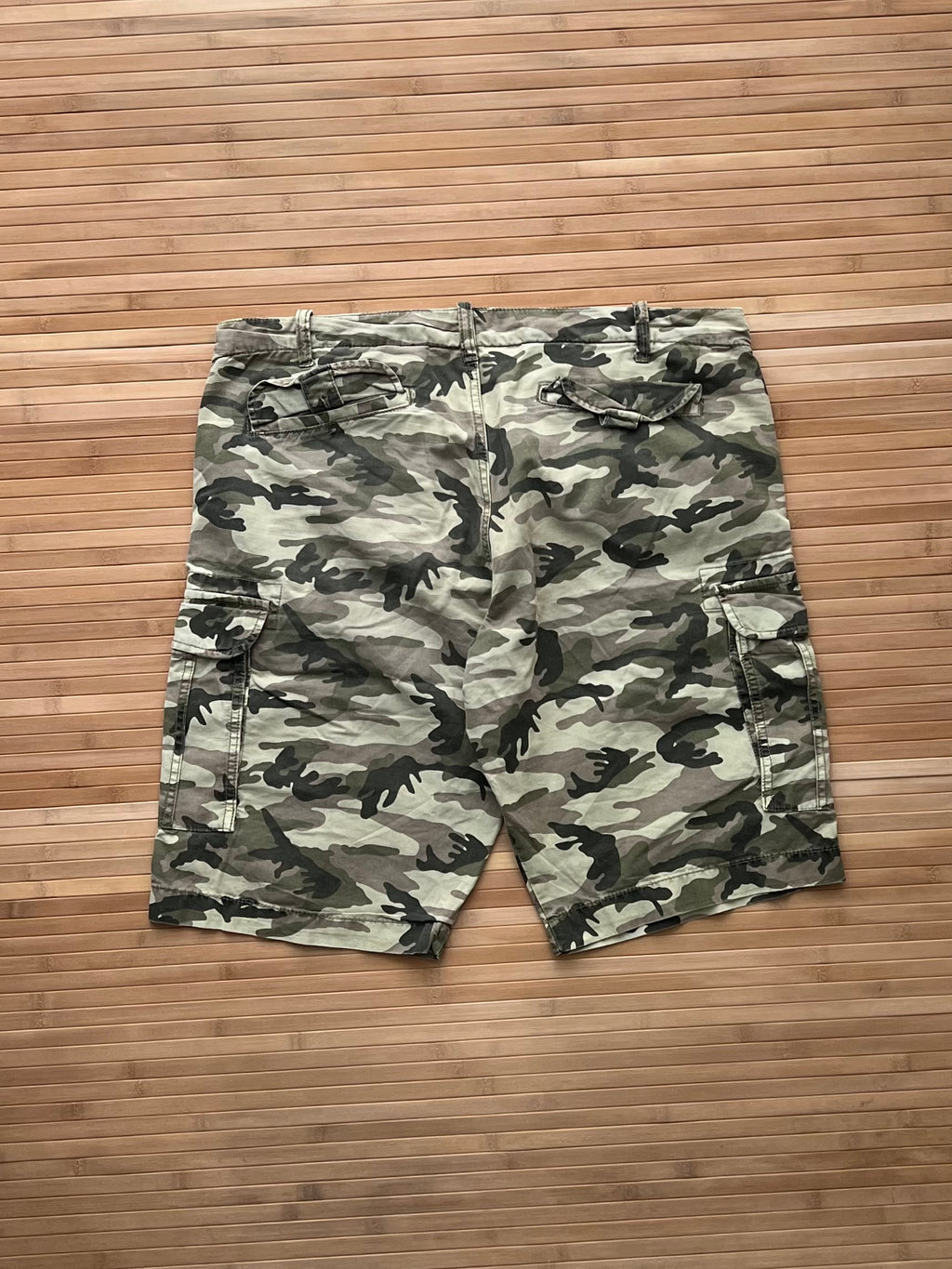 Camo Cargo Shorts (38)