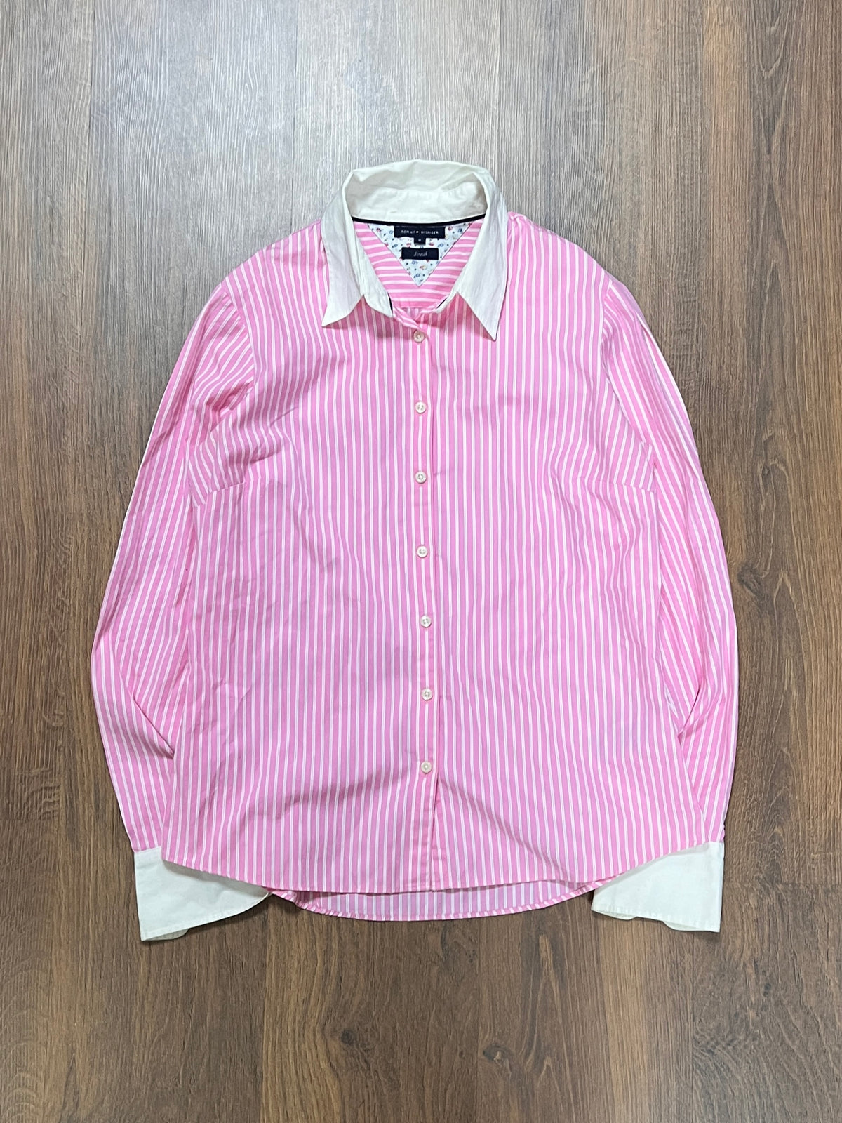 Tommy stripped long  sleeve shirt 🙋‍♀️(S)