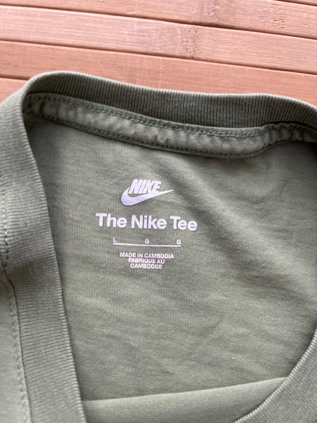 Nike Tee (L)