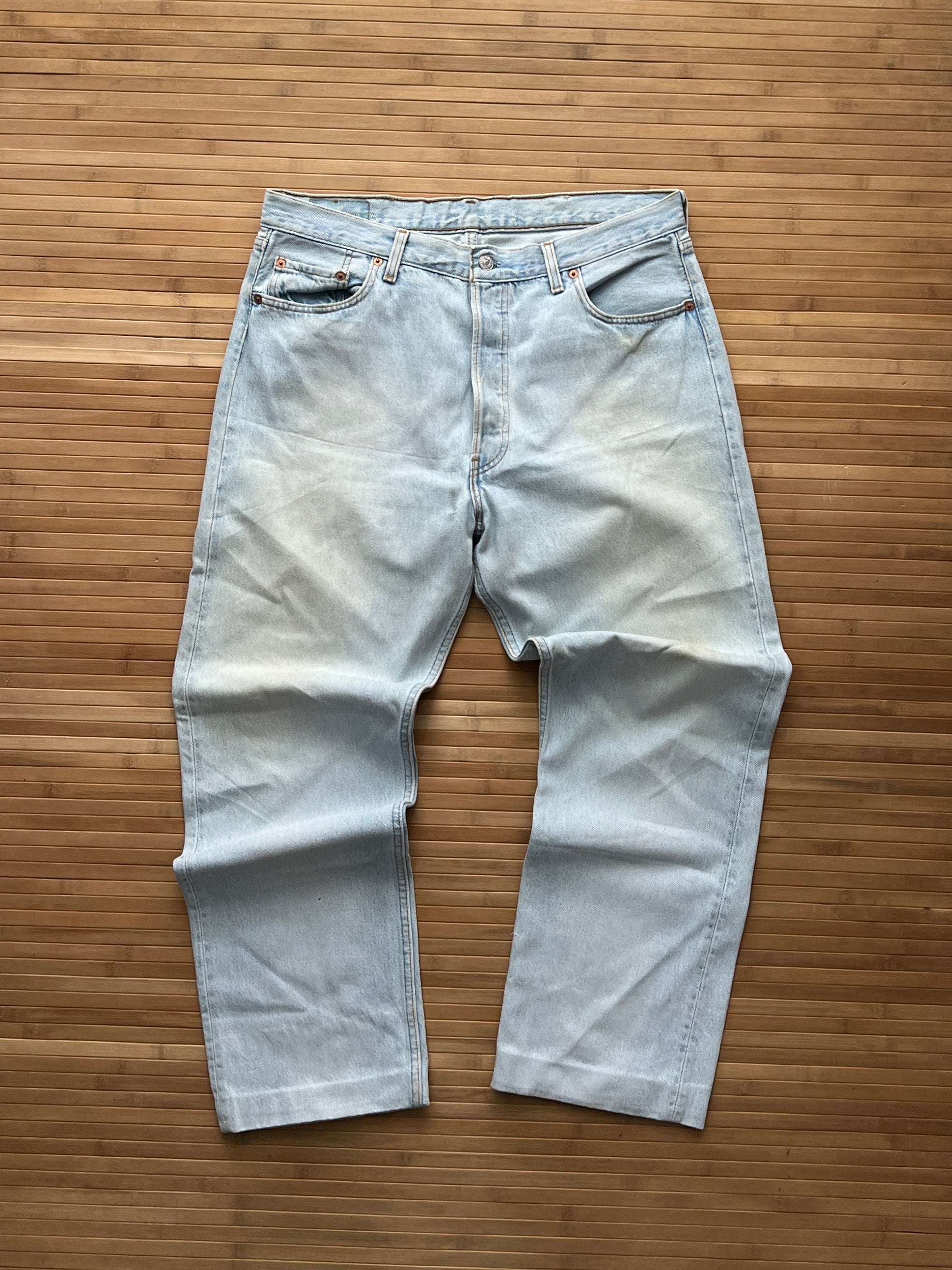 Levis Jeans (38x30)