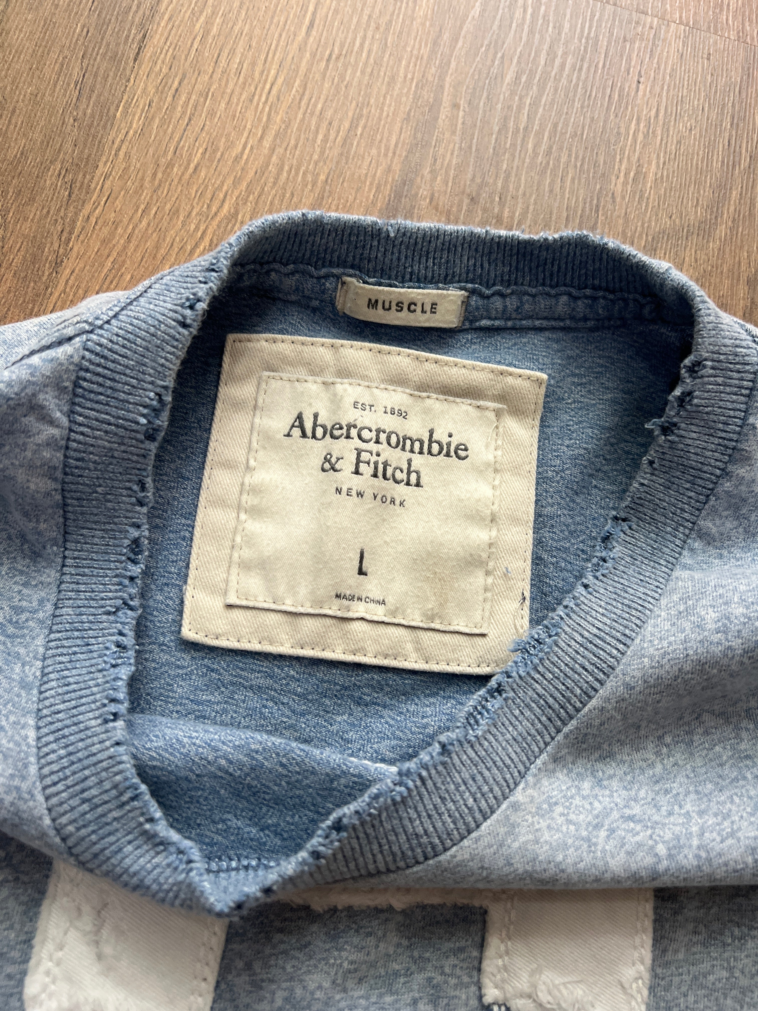 Abercrombie & Fitch Vintage T-Shirt (M)