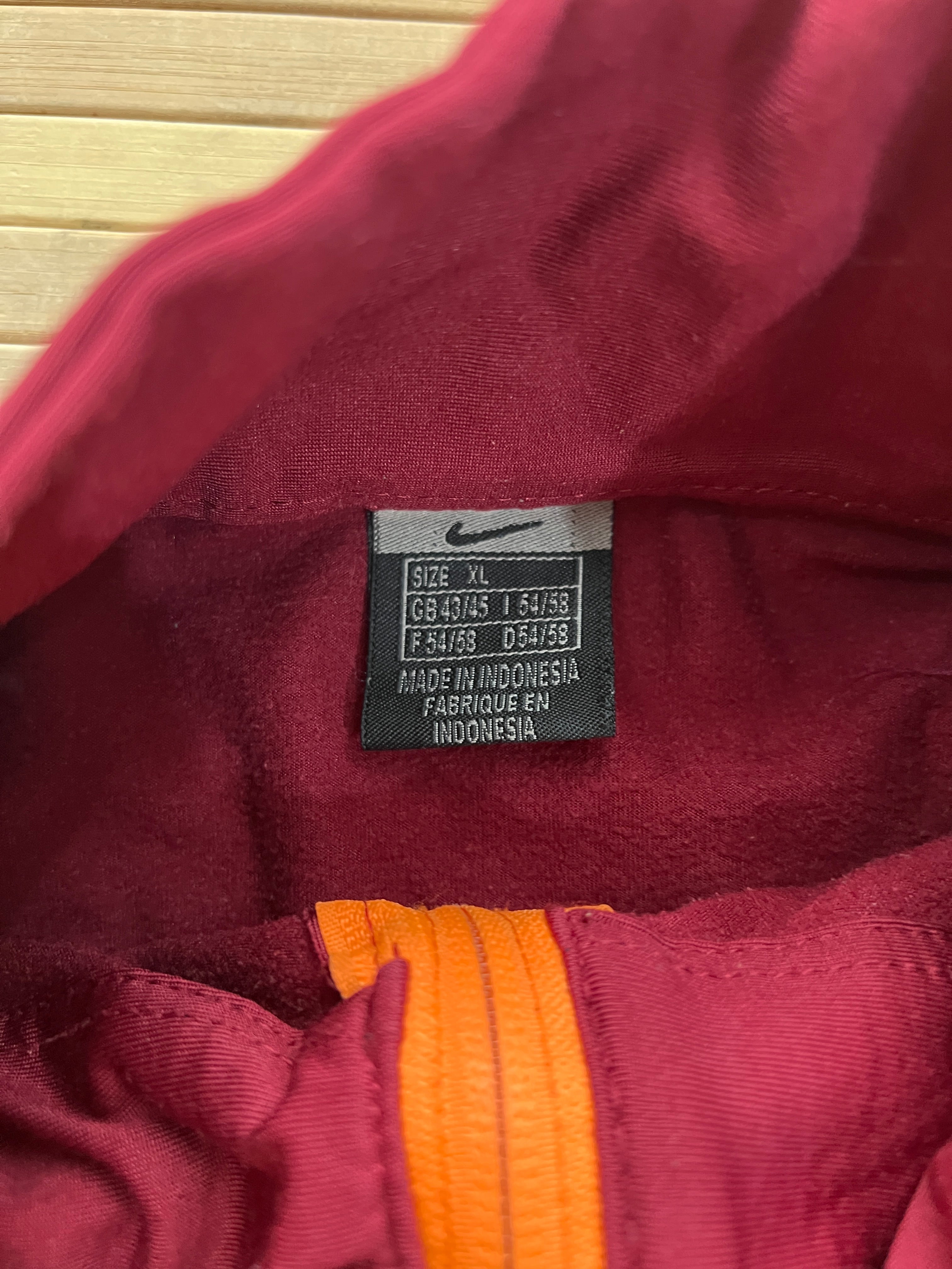 Nike Zip Up (S)