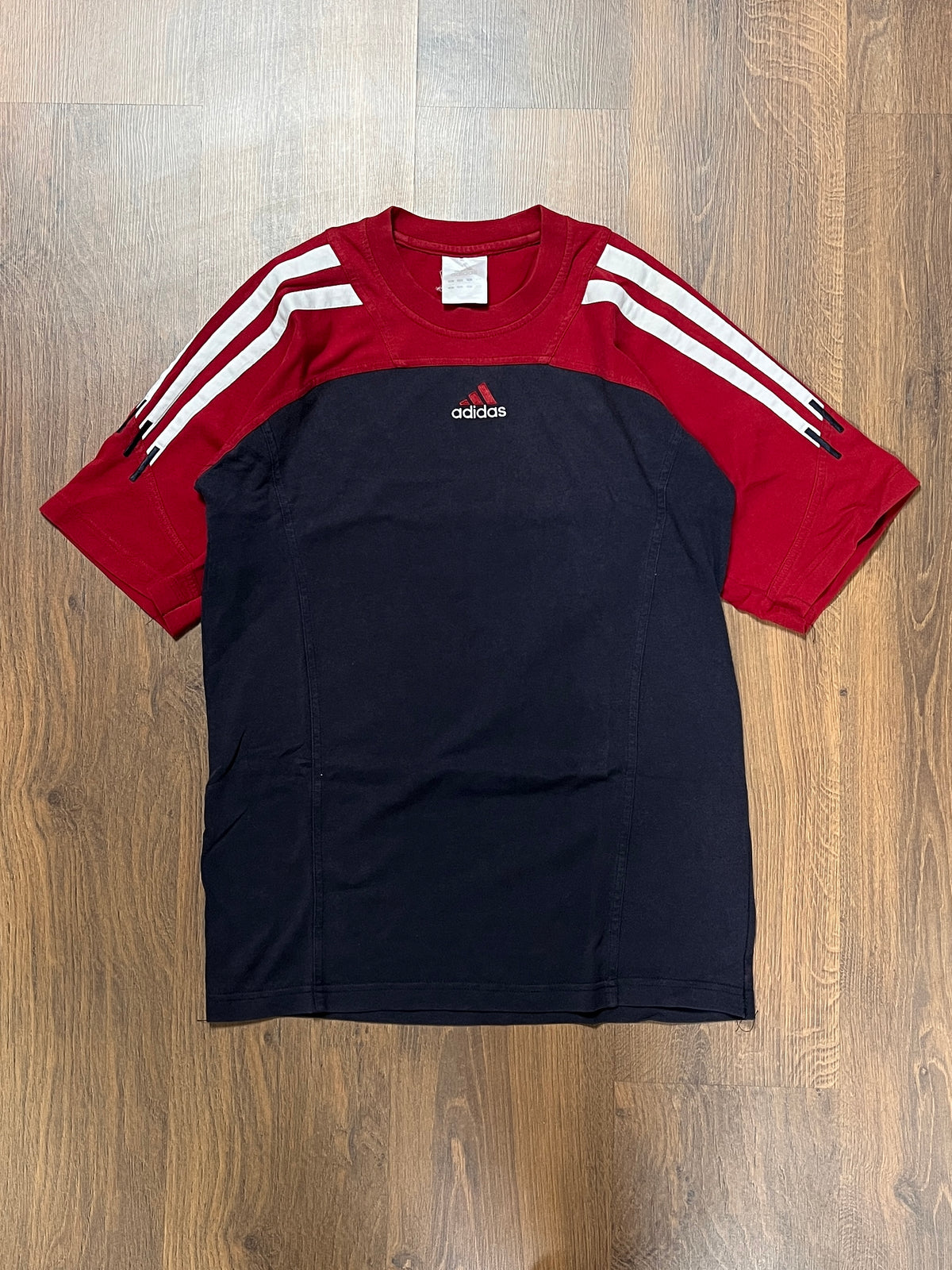 90s Adidas Tshirt (L)