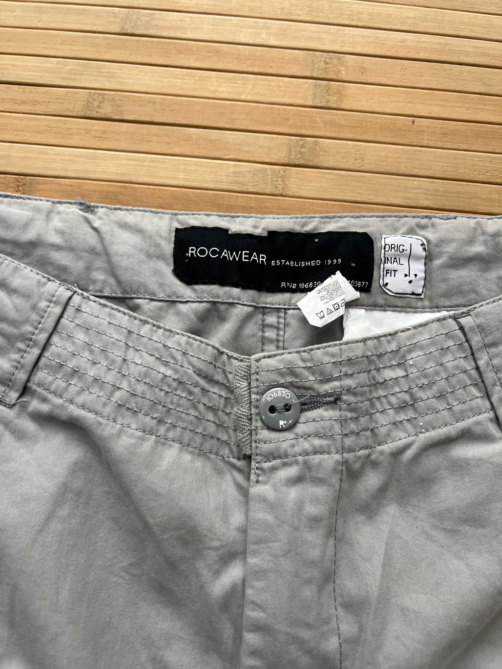 RocaWear Cargo Shorts (36)
