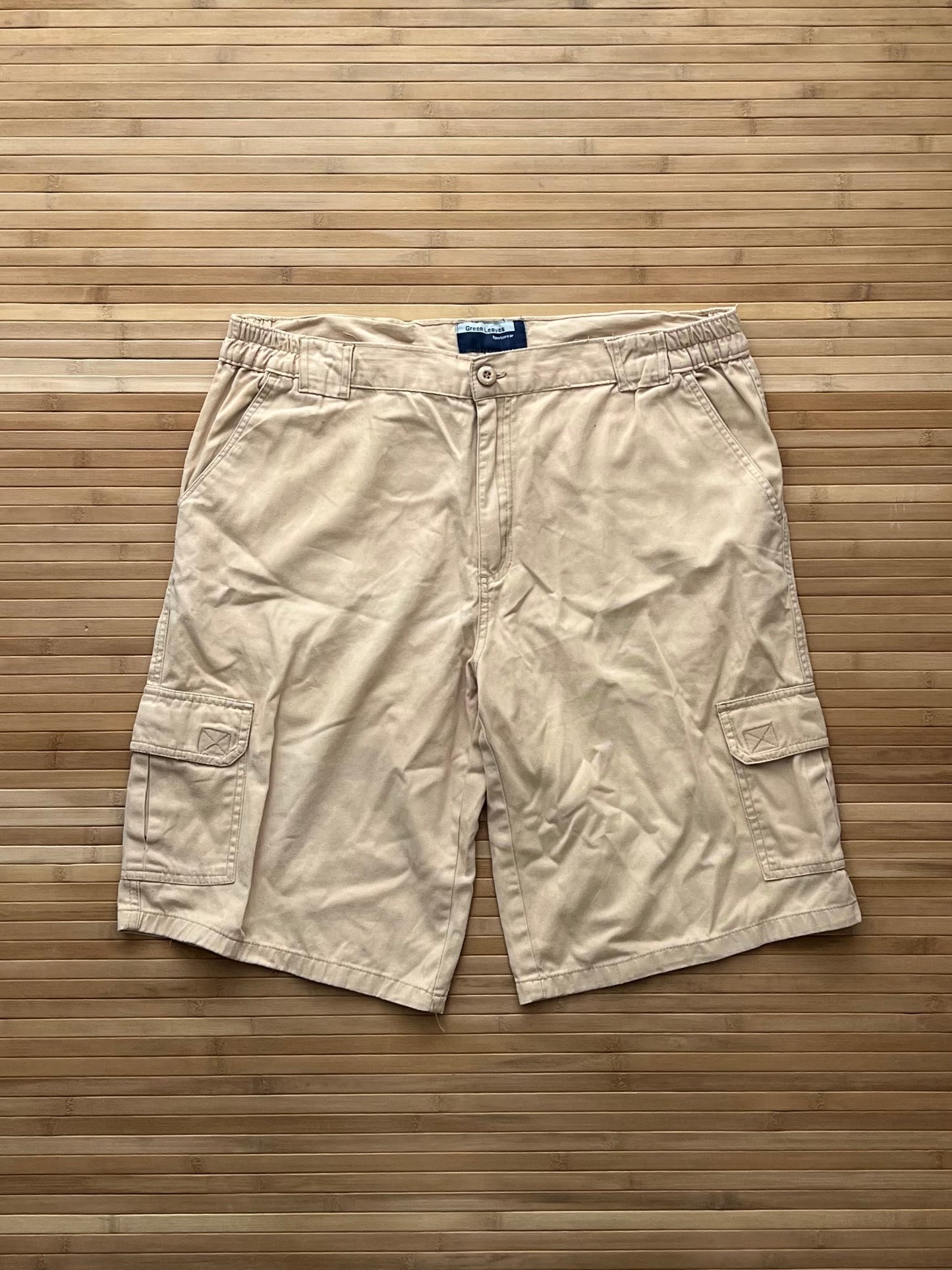 Green Leaves Cargo Shorts (36)