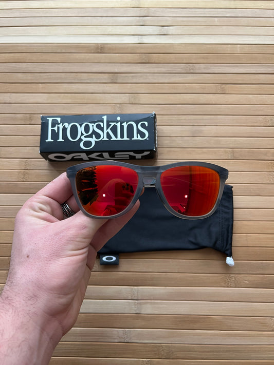 Oakley FrogSkin Sunglasses