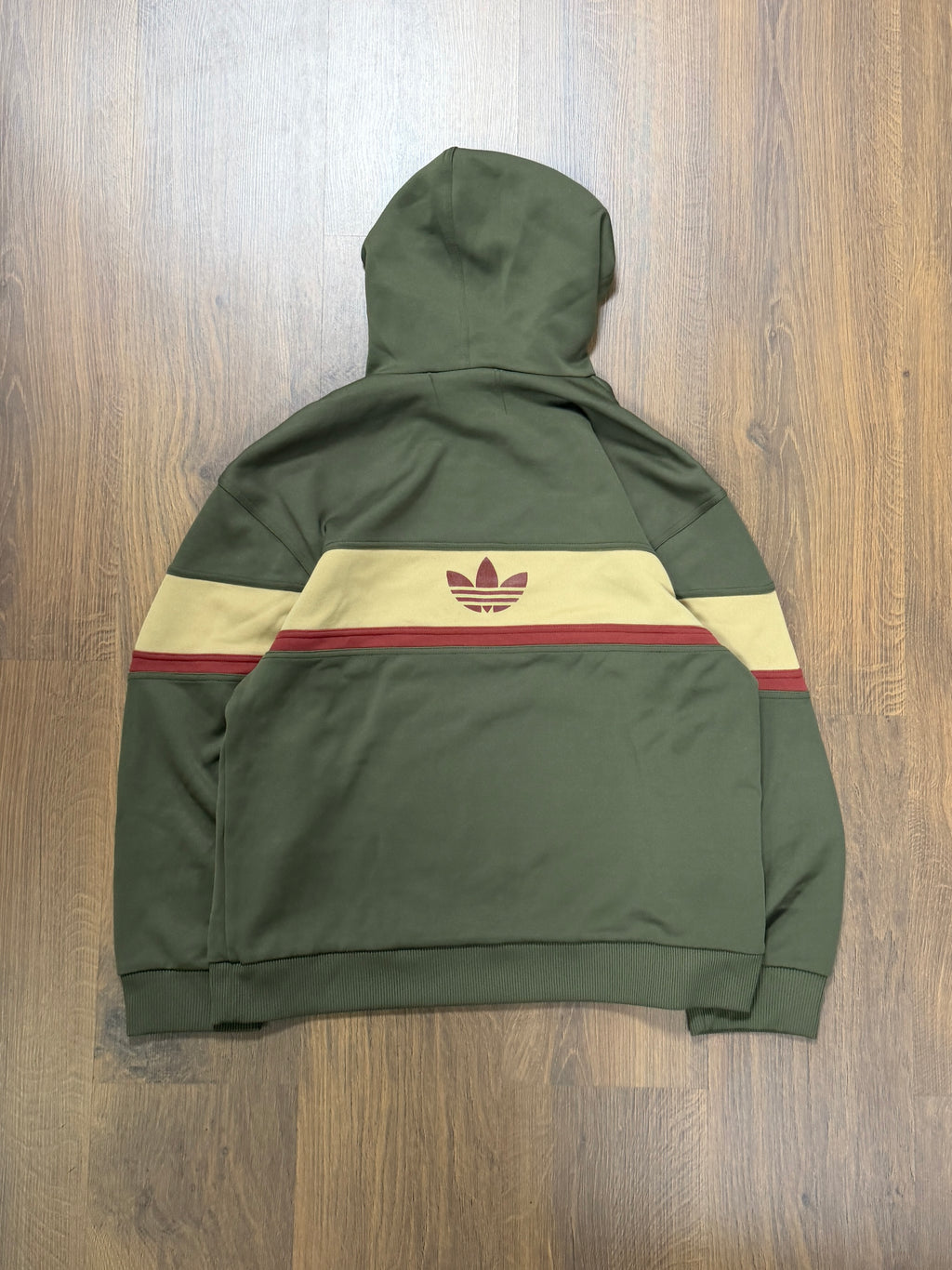 Adidas 90s hoodie(M)