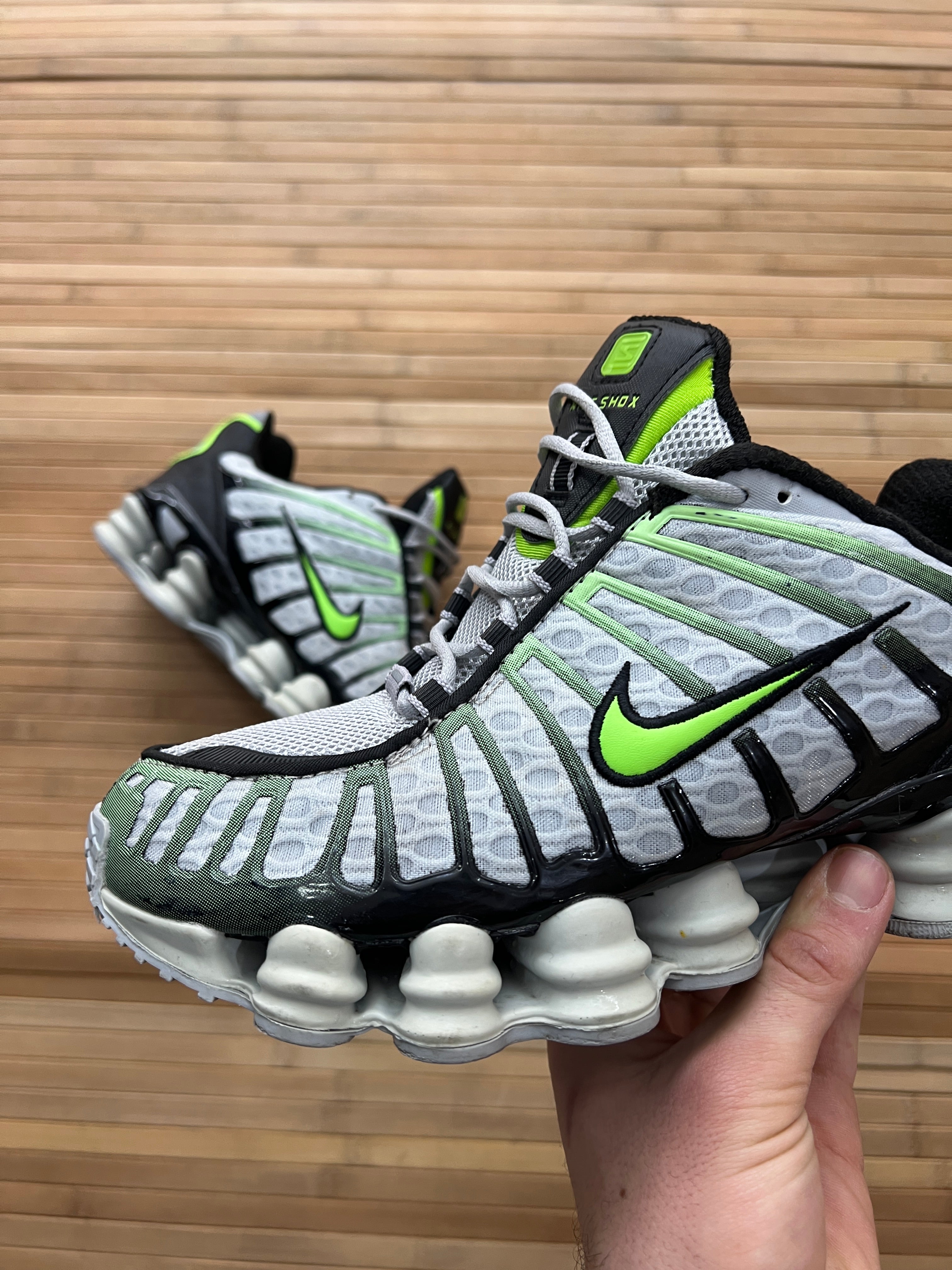 Nike Shox Wolf Grey Lime Blast (41.5-42)