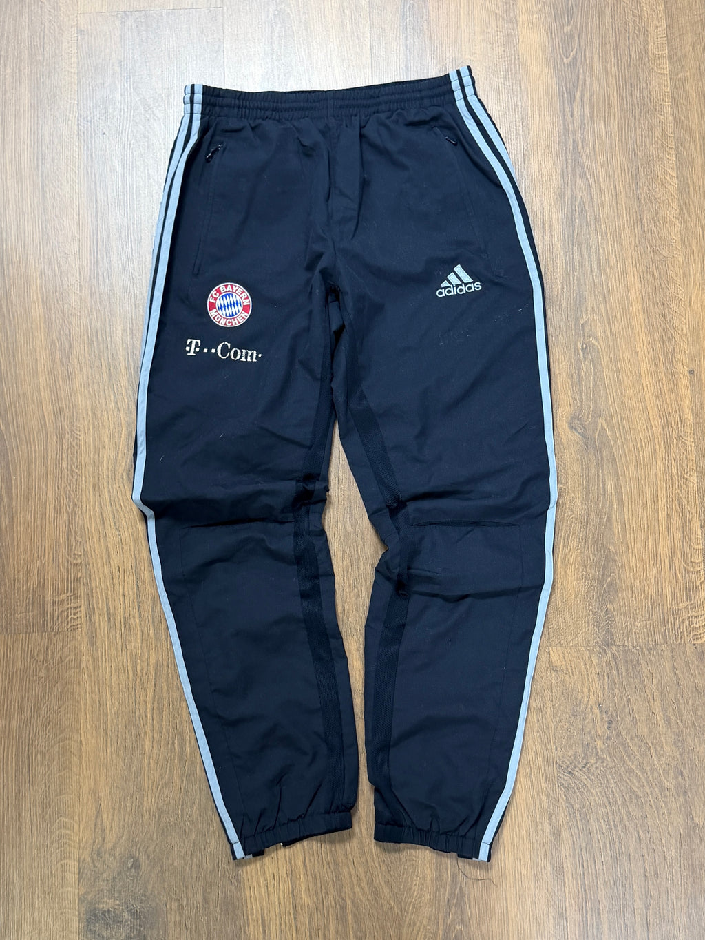 Adidas Bayern Trackpants (M/L)