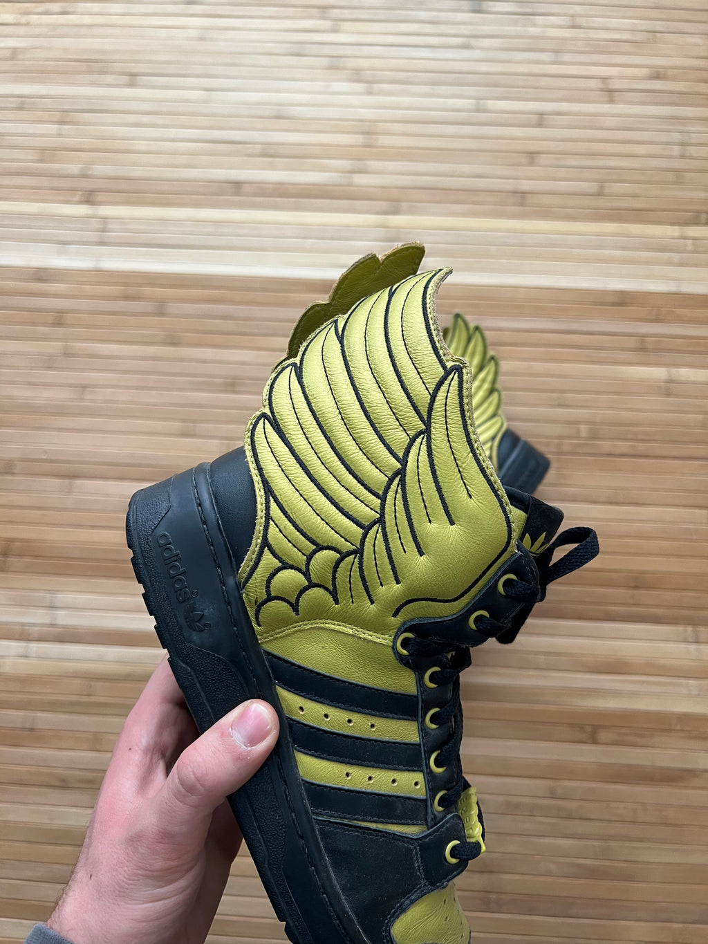 Adidas Jeremy Scott Wings (39.5)