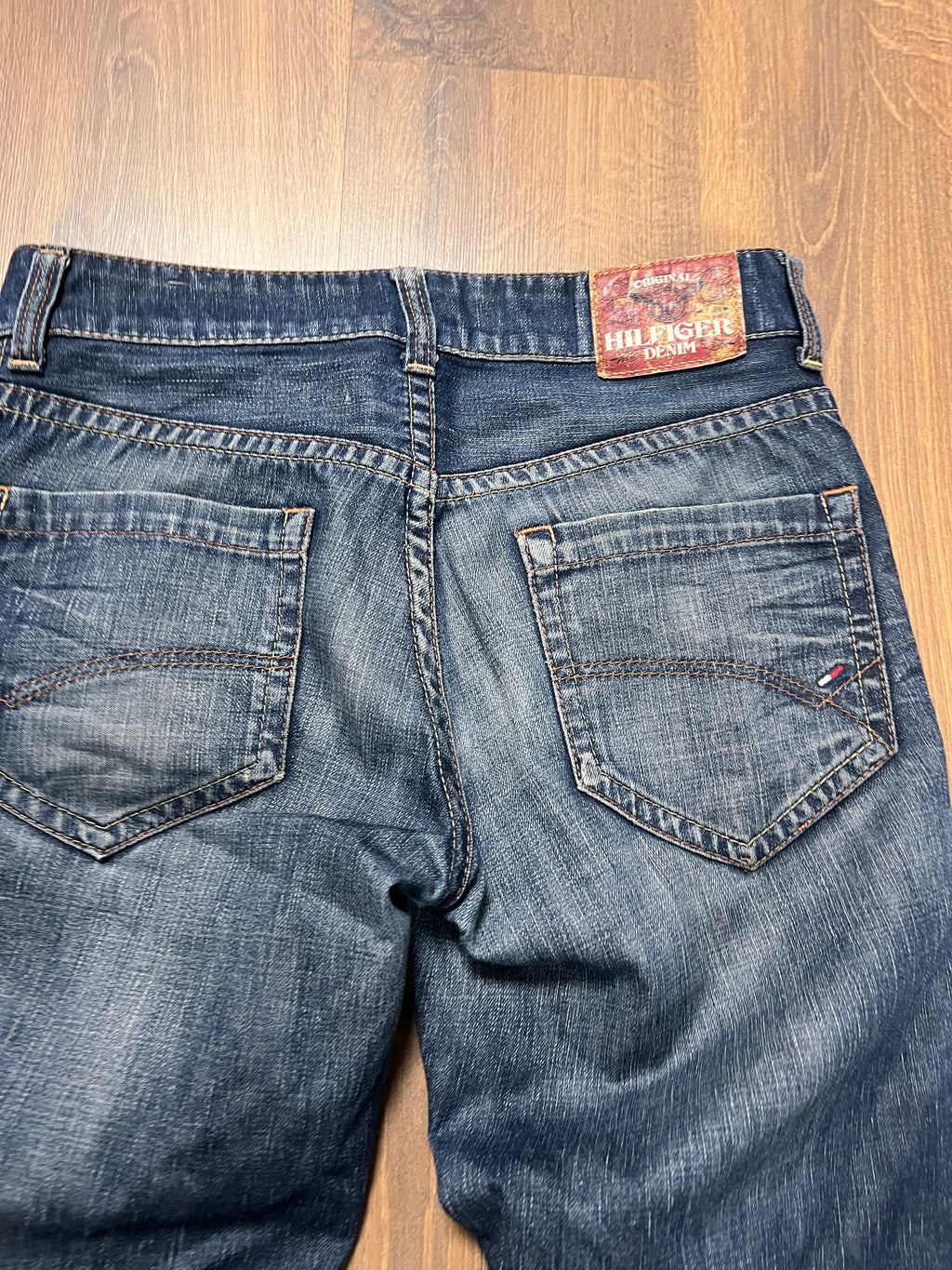 Vintage washed tommy jeans(32x30)