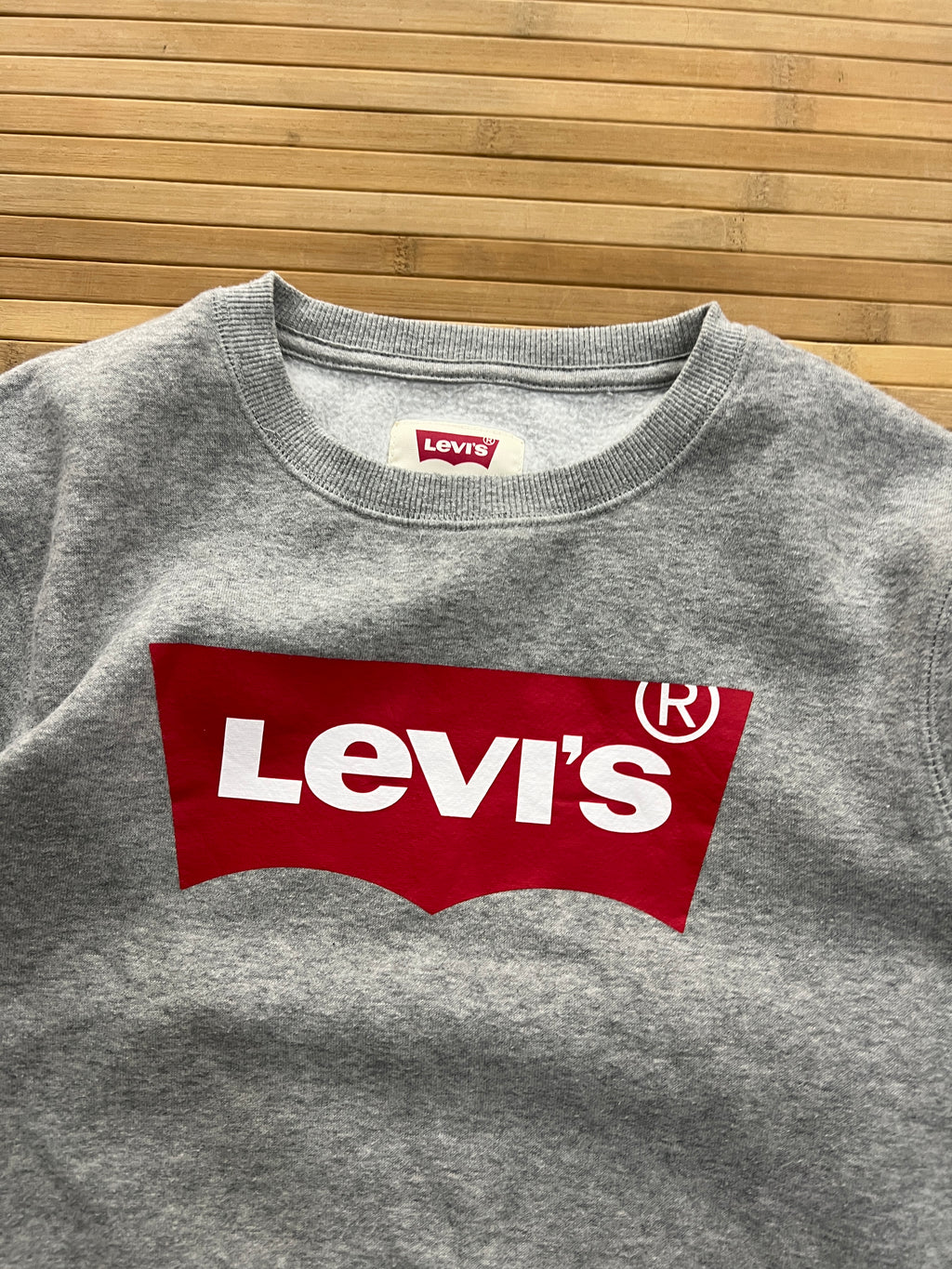 Levis Sweater (Xs)