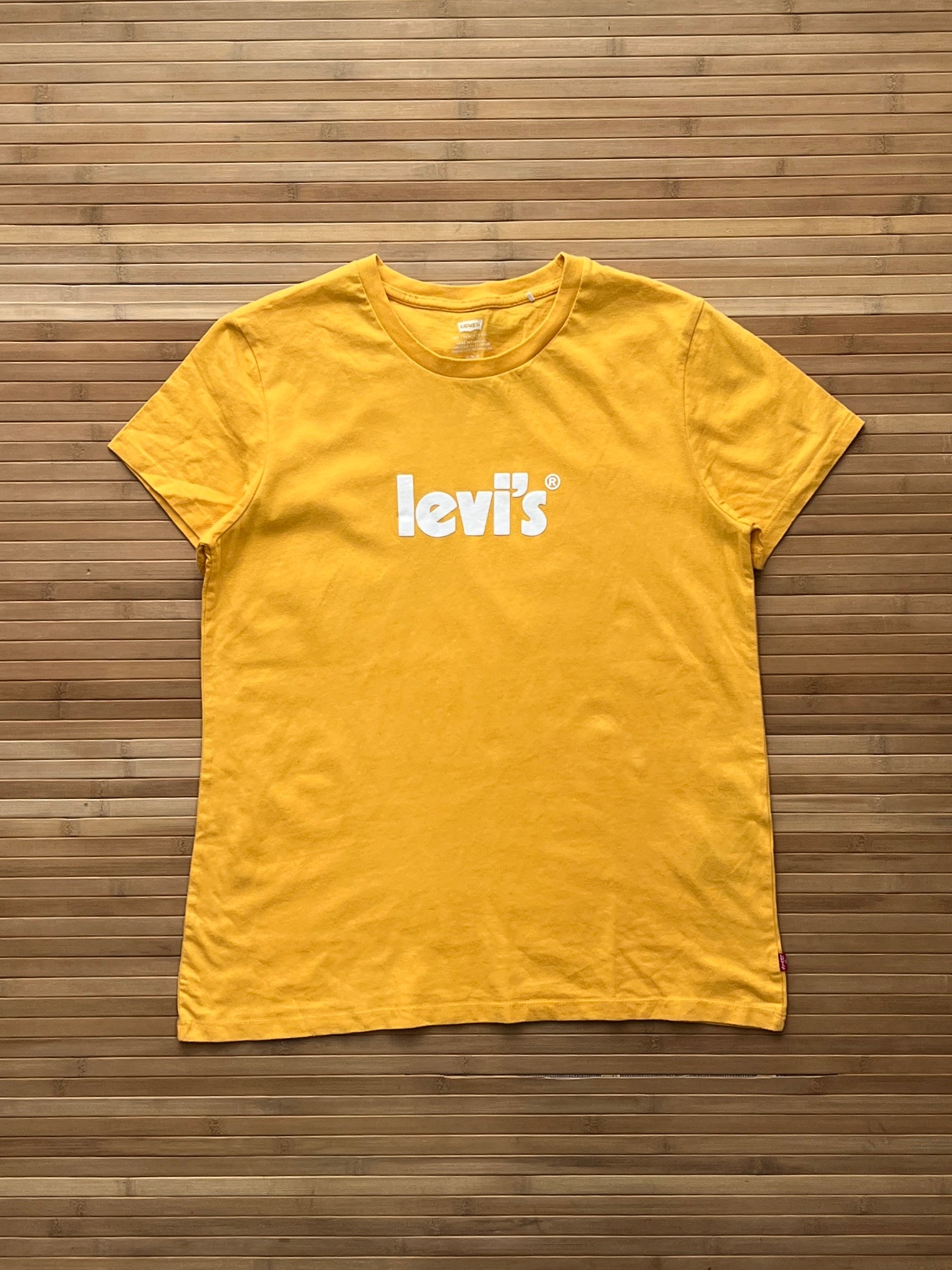 Levis Tee 🙋‍♀️(S)