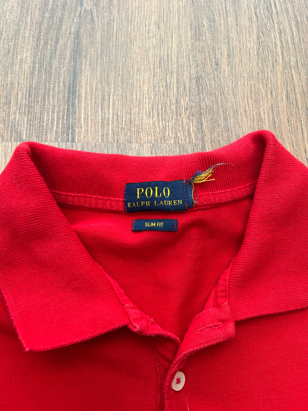 Polo 🙋‍♀️ Red Tshirt (M)