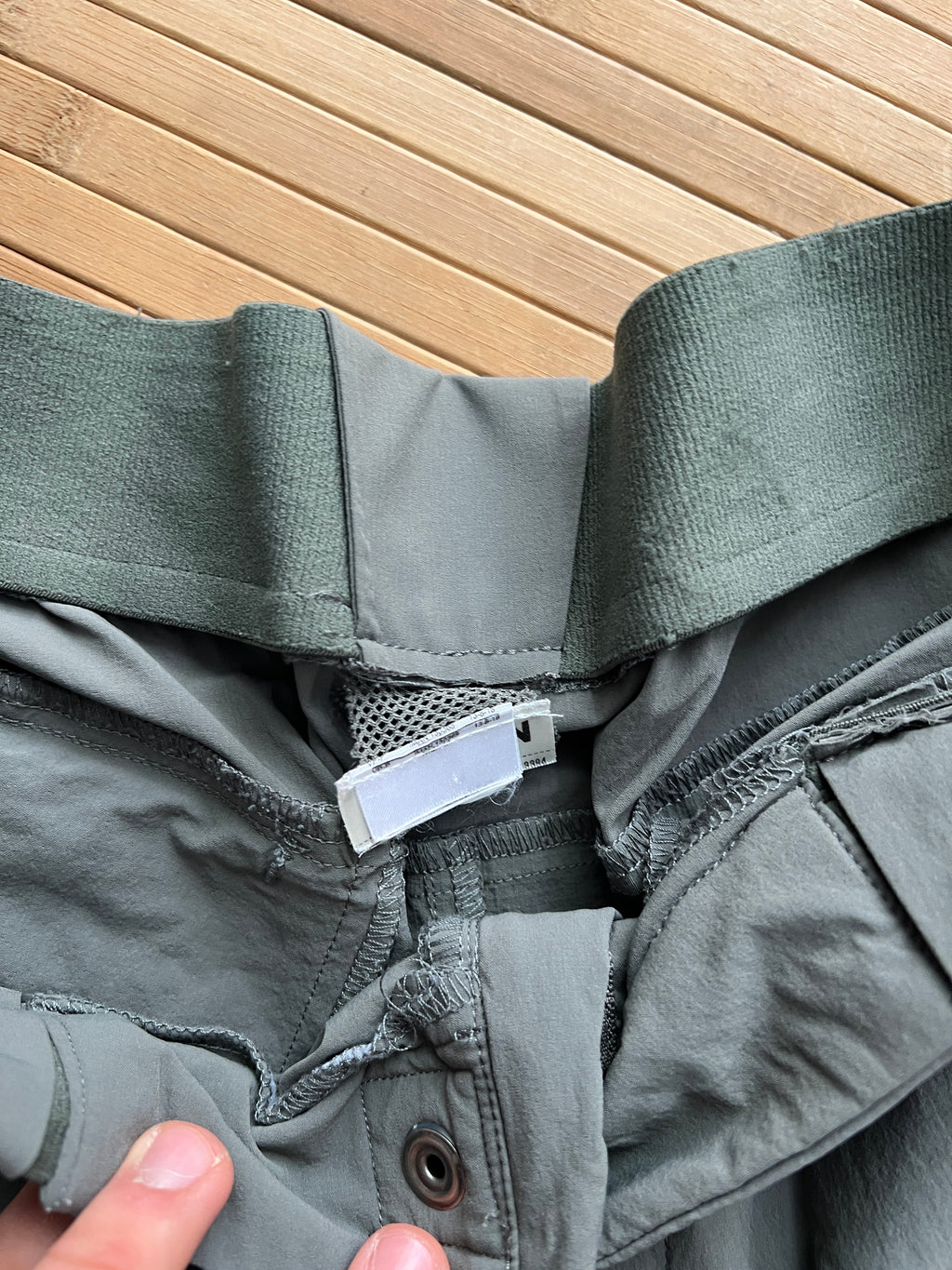 Quechua Gray Shorts (30)