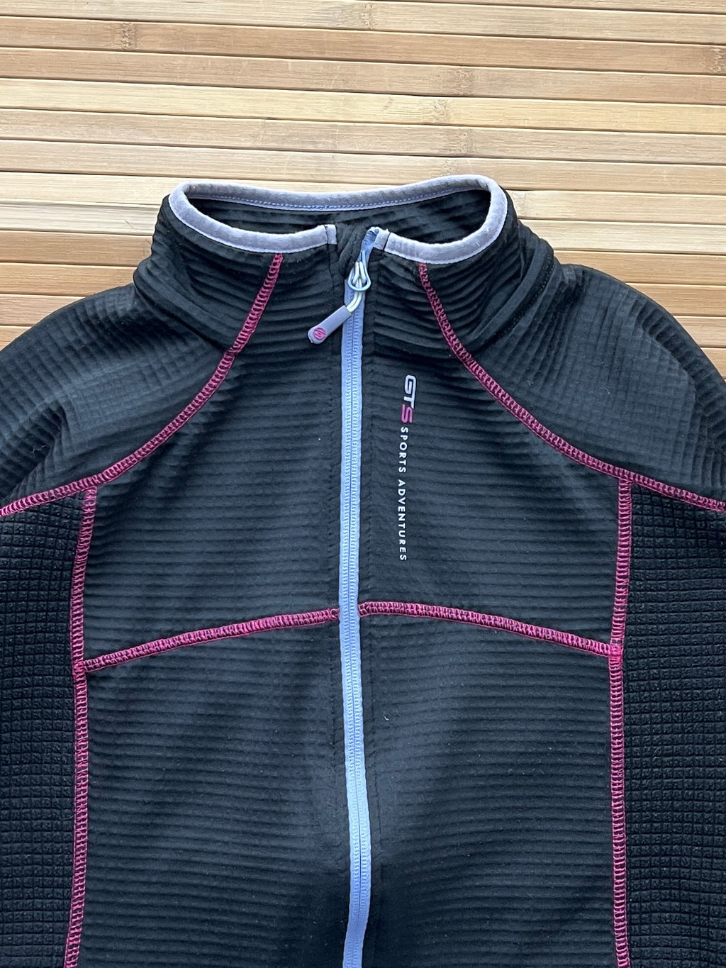 GTS Zip Up 🙋‍♀️ (M)