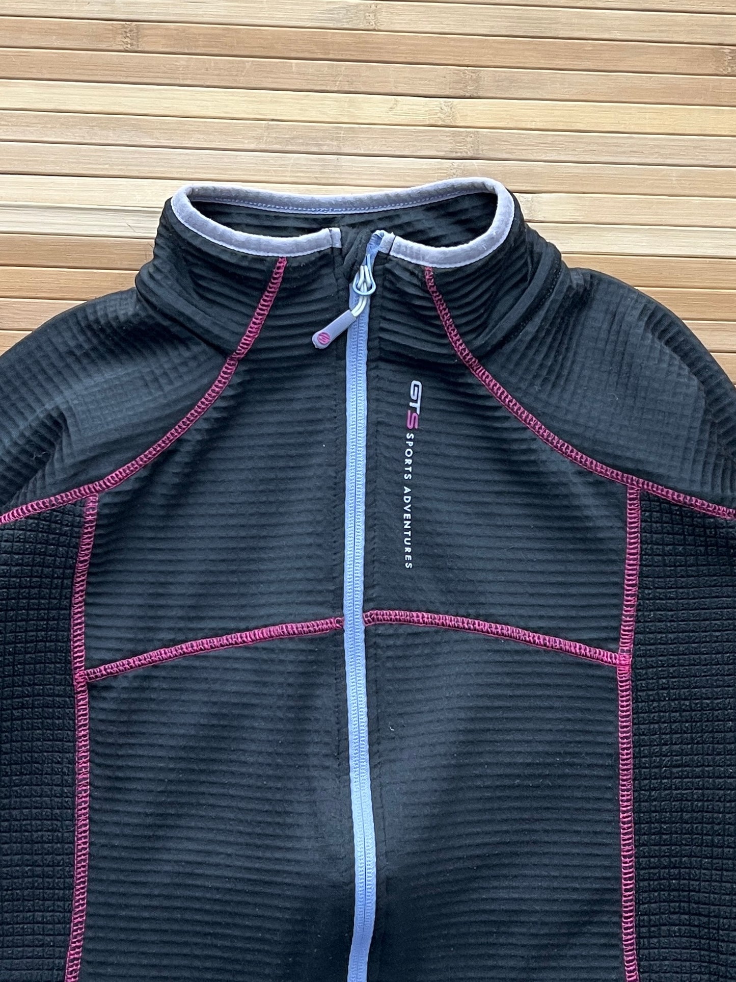 GTS Zip Up 🙋‍♀️ (M)
