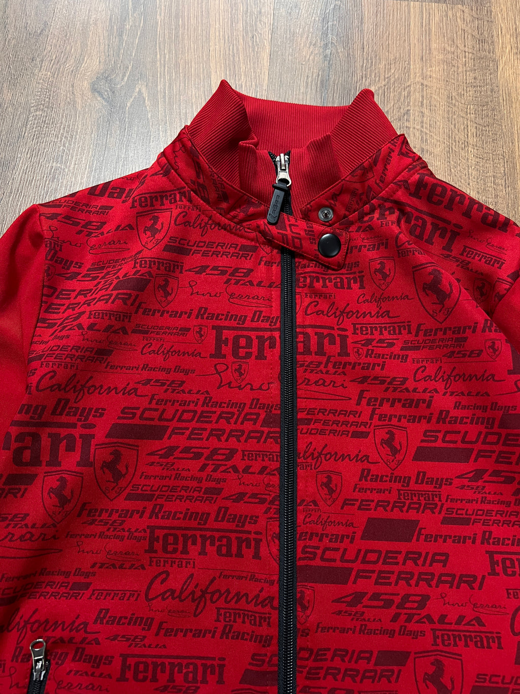 Ferrari Track Jacket 🙋‍♀️ (S)
