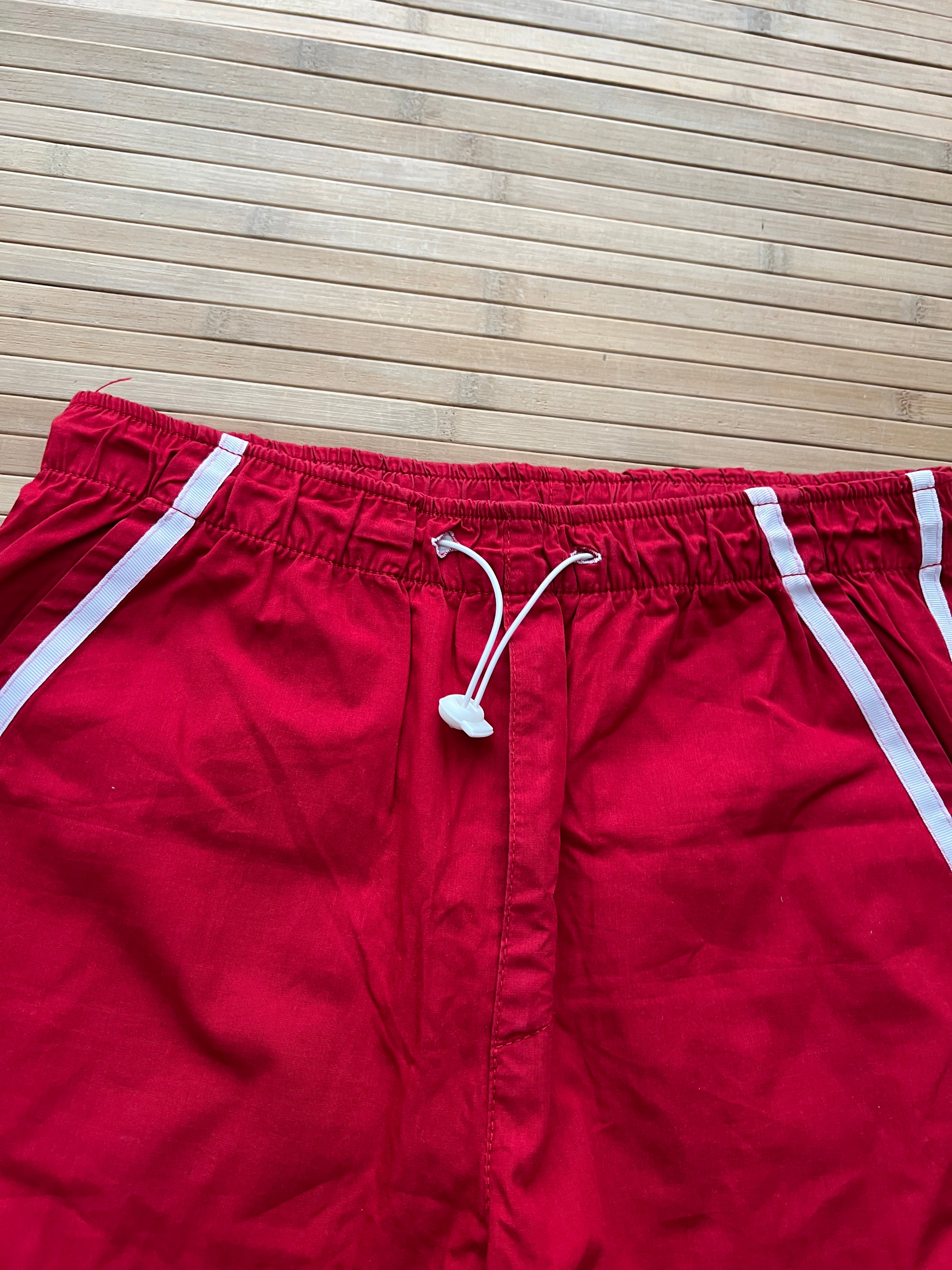 Red Capris 🙋‍♀️ (28/30)