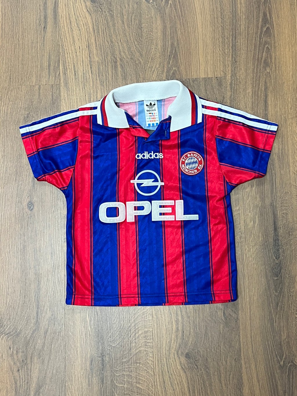 Bayern Munchen 1995-97 Crop Top🙋‍♀️(Xs)