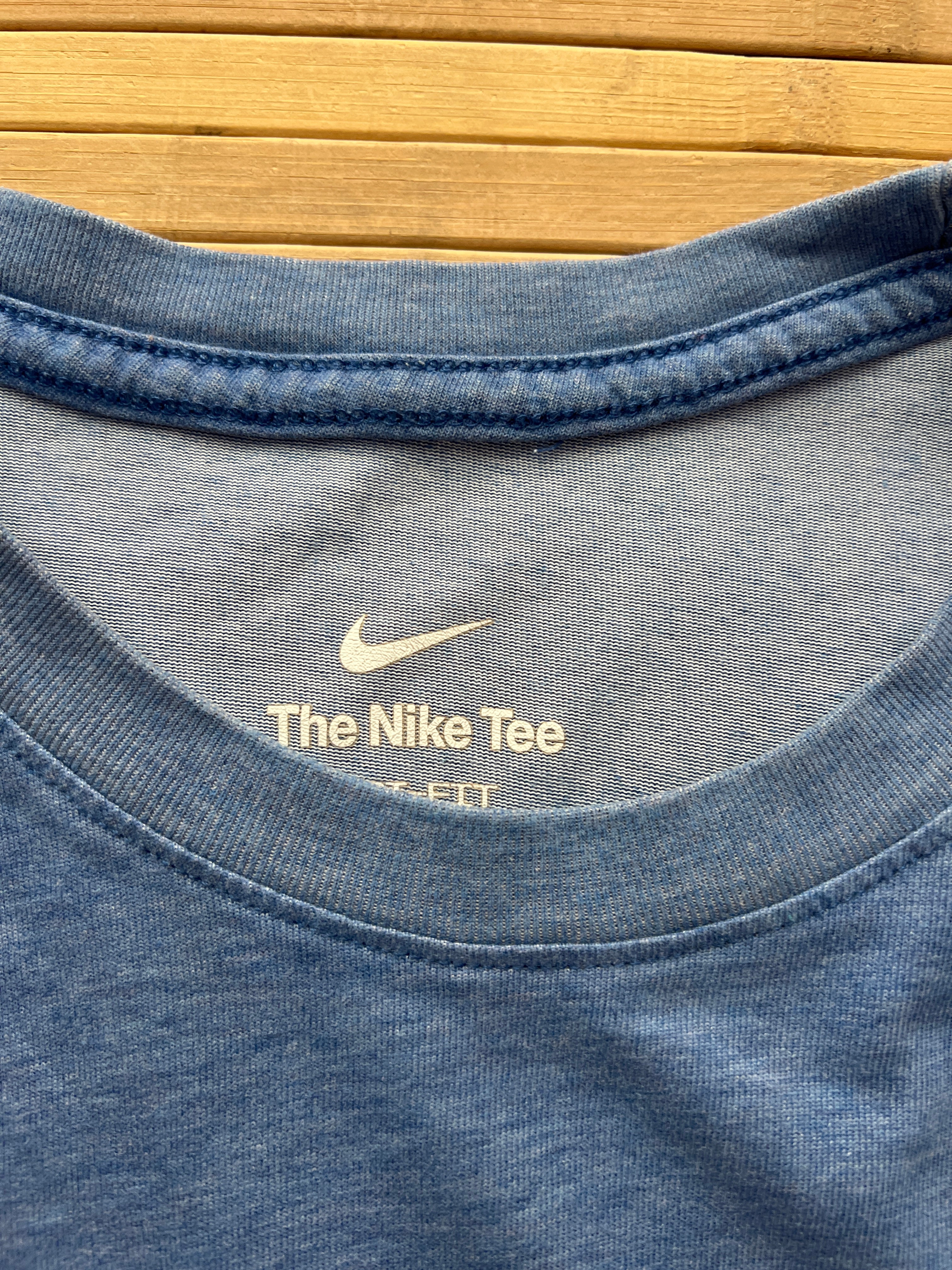Nike Tee (L)