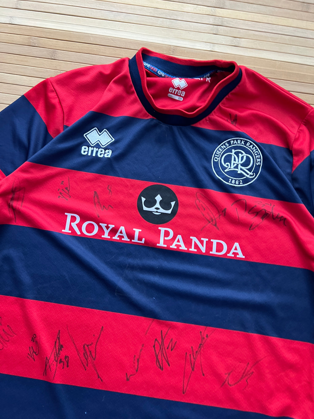 Queens Park Rangers Signed 2017-2018 Jersey (S)