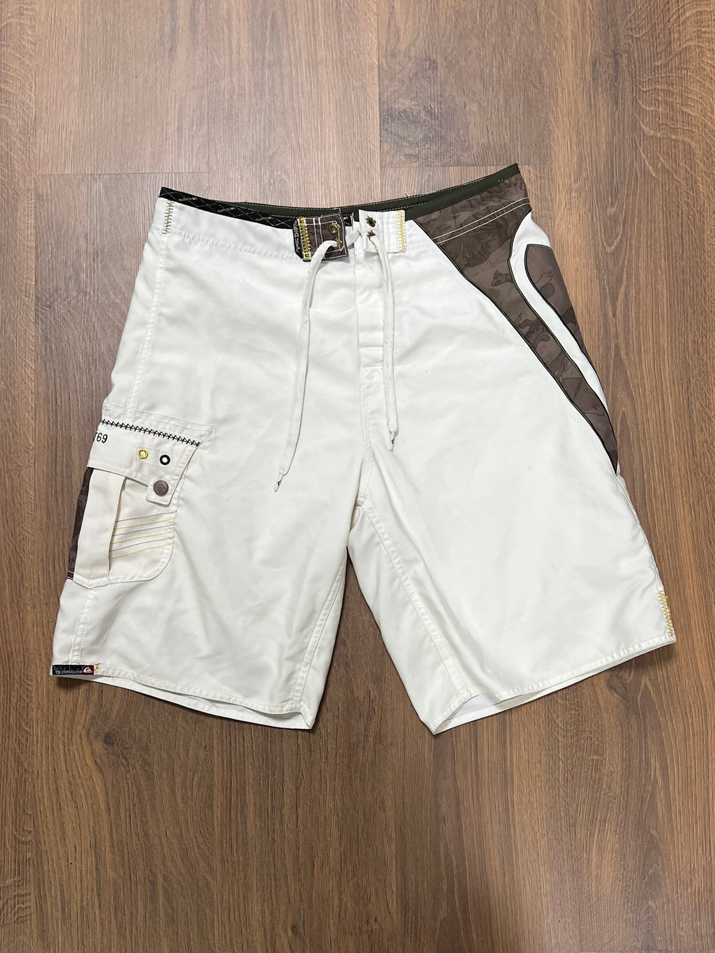 Quiksilver Big Logo Shorts (32)