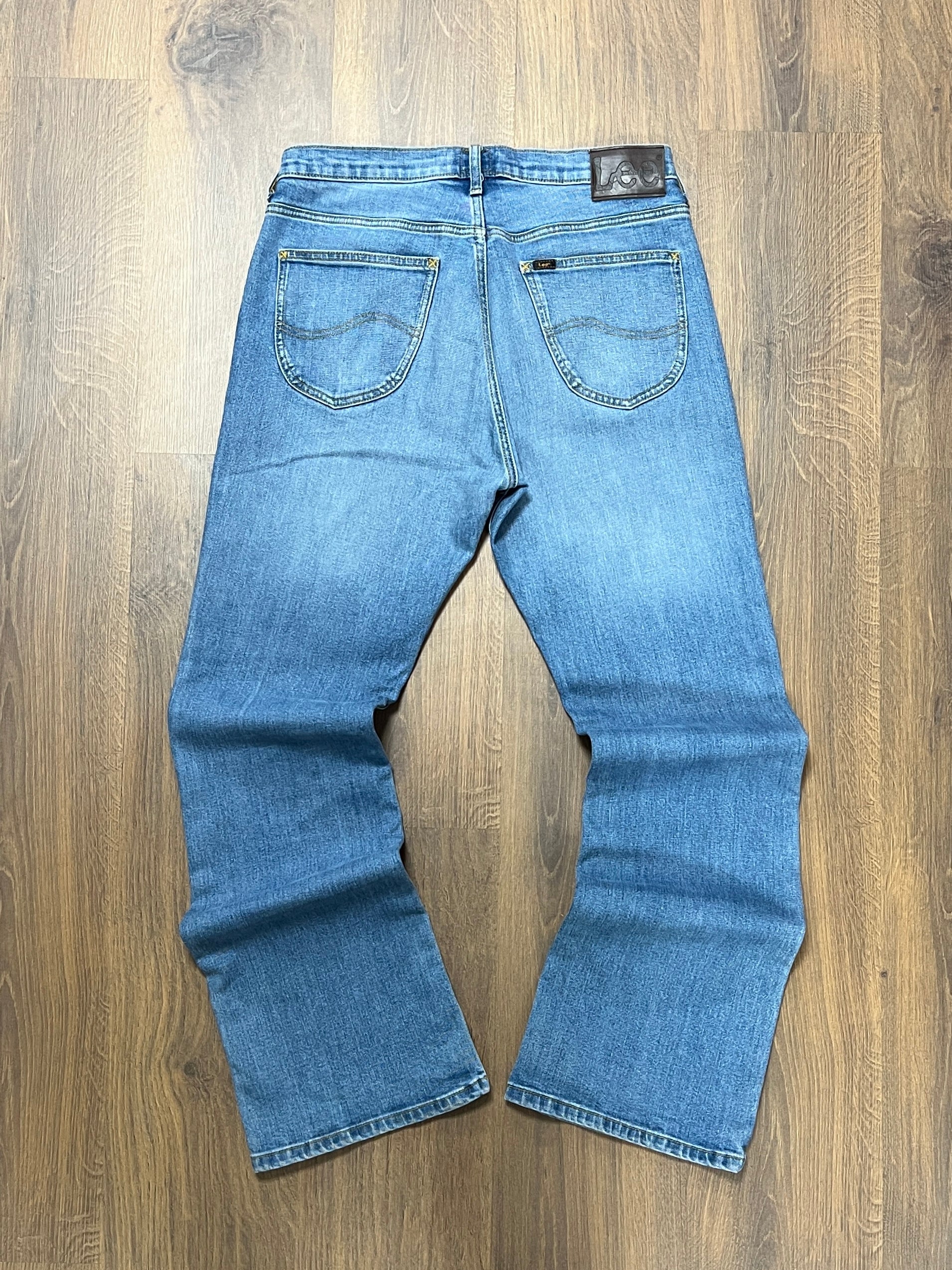 Lee baby blue jeans (32x32)